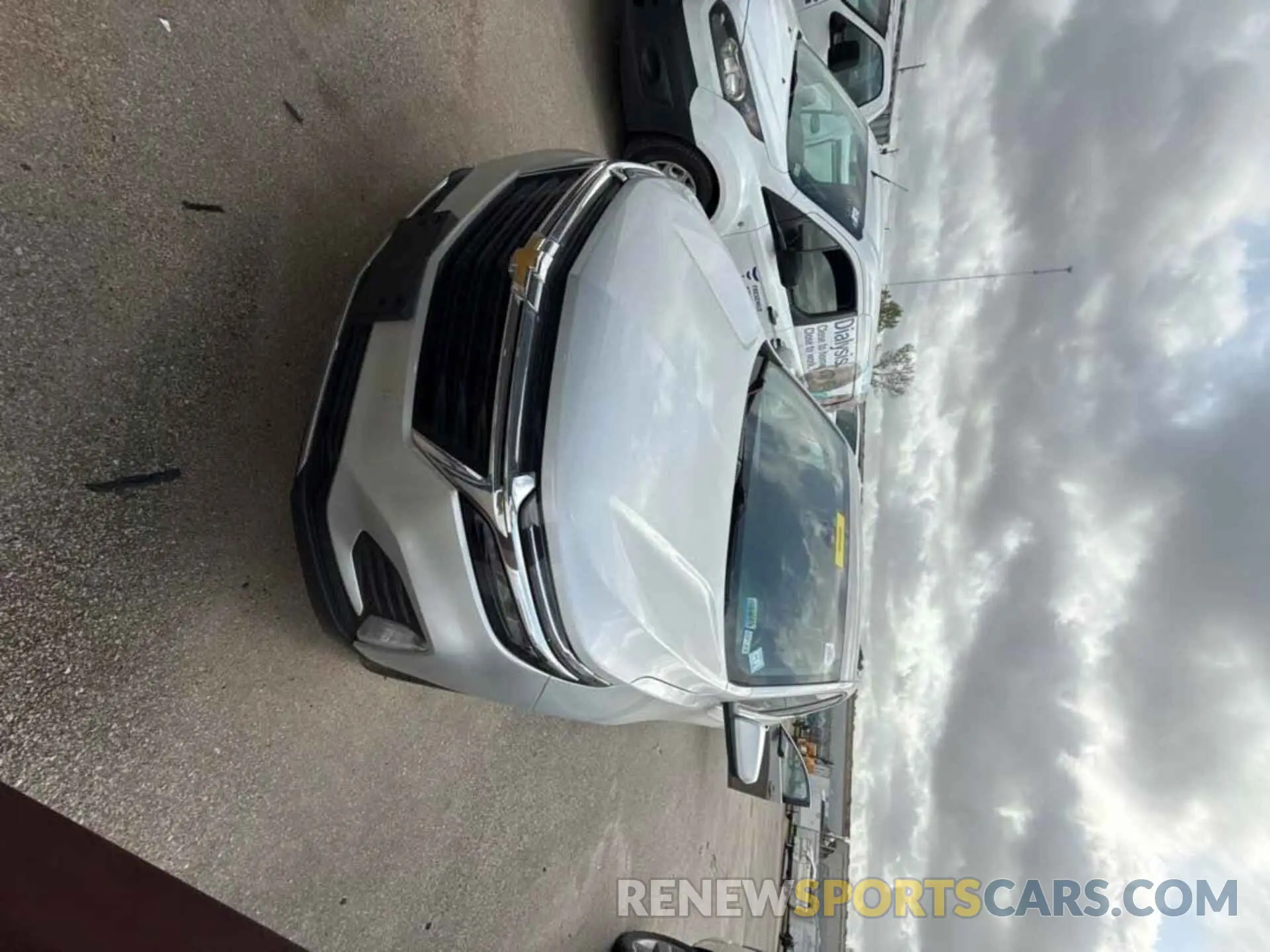 17 Photograph of a damaged car 3GNAXJEV0NL181046 CHEVROLET EQUINOX 2022