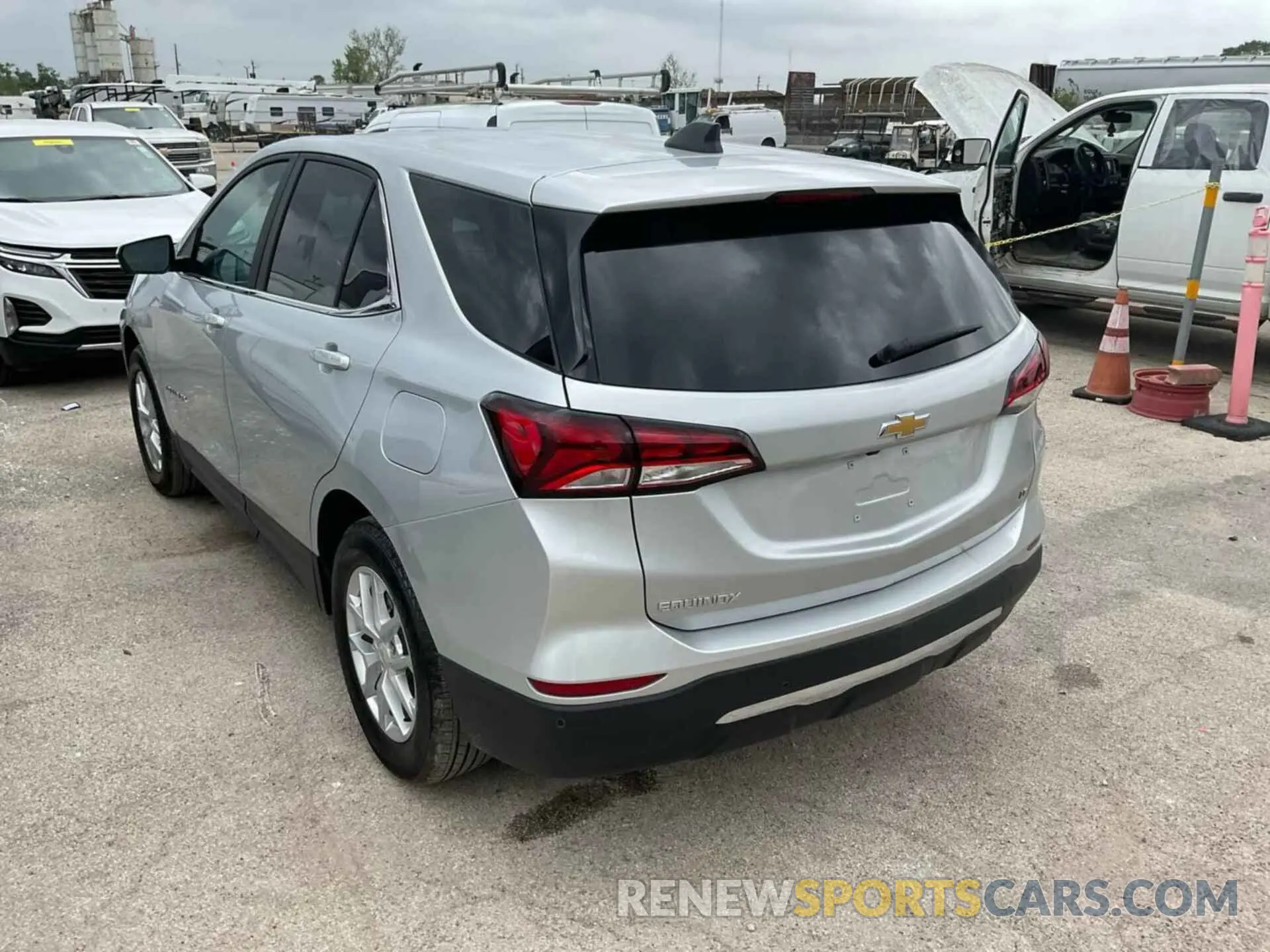 7 Photograph of a damaged car 3GNAXJEV0NL181046 CHEVROLET EQUINOX 2022