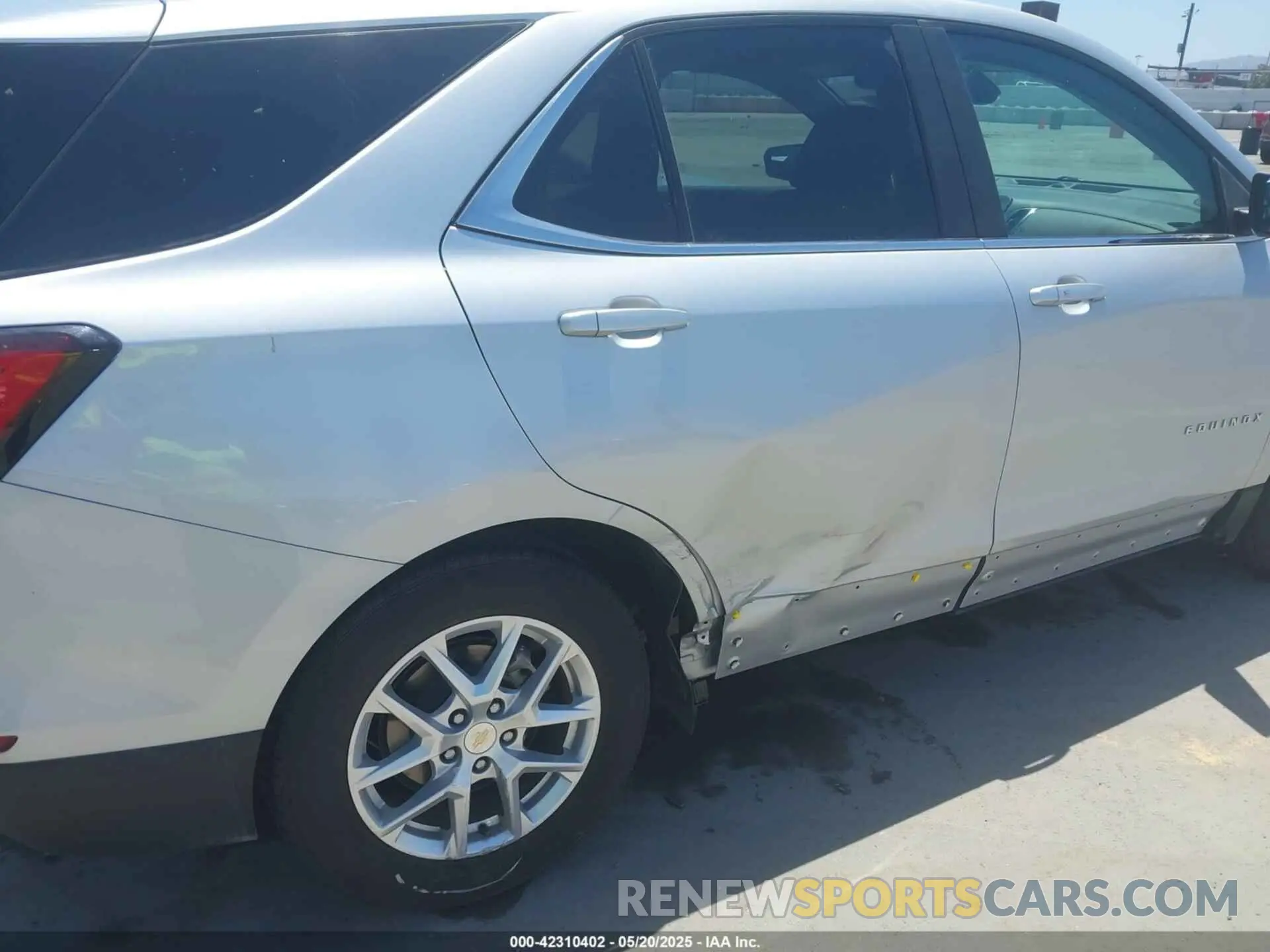 6 Photograph of a damaged car 3GNAXJEV0NL225062 CHEVROLET EQUINOX 2022
