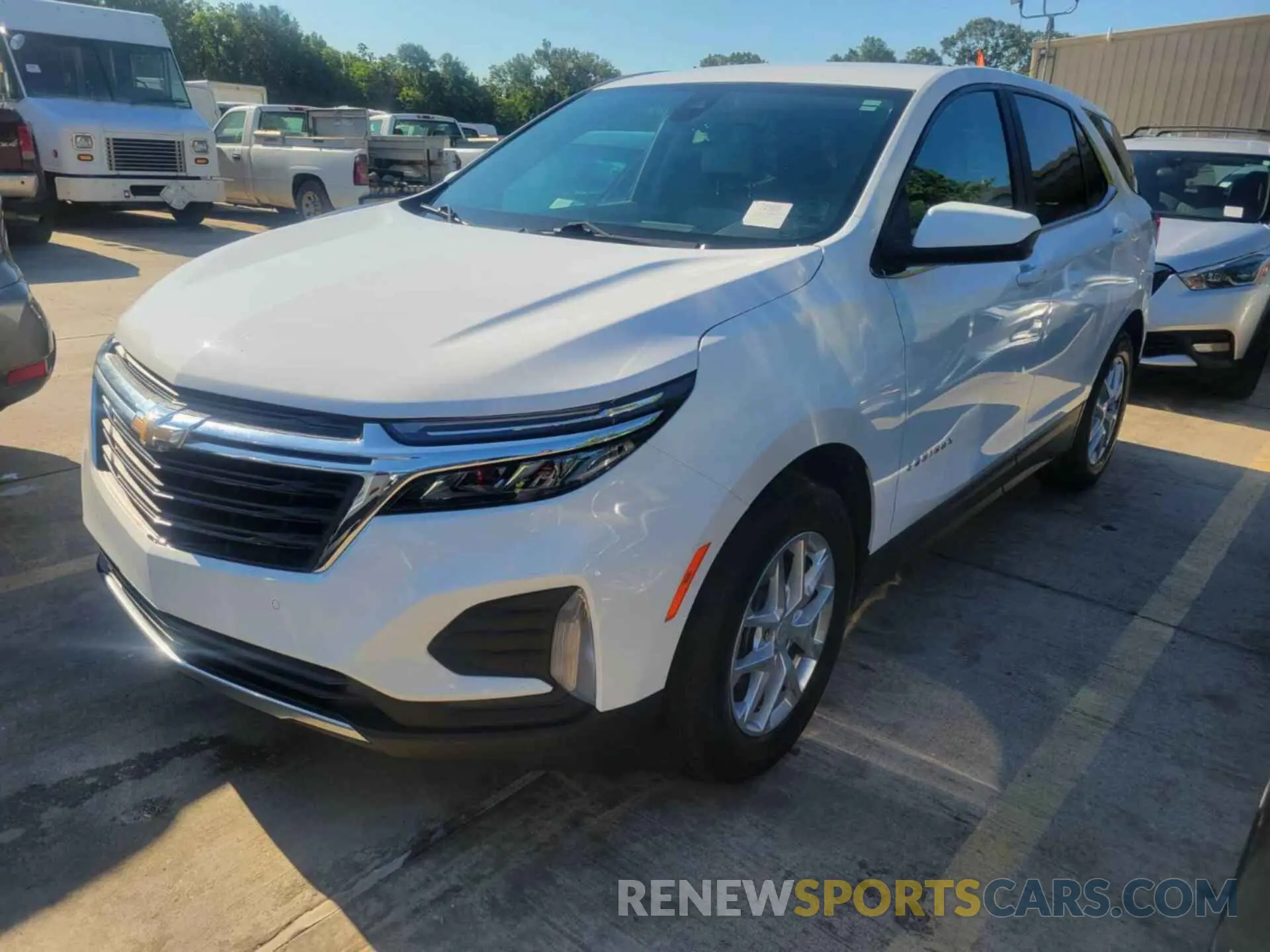 33 Photograph of a damaged car 3GNAXJEV1NL134916 CHEVROLET EQUINOX 2022