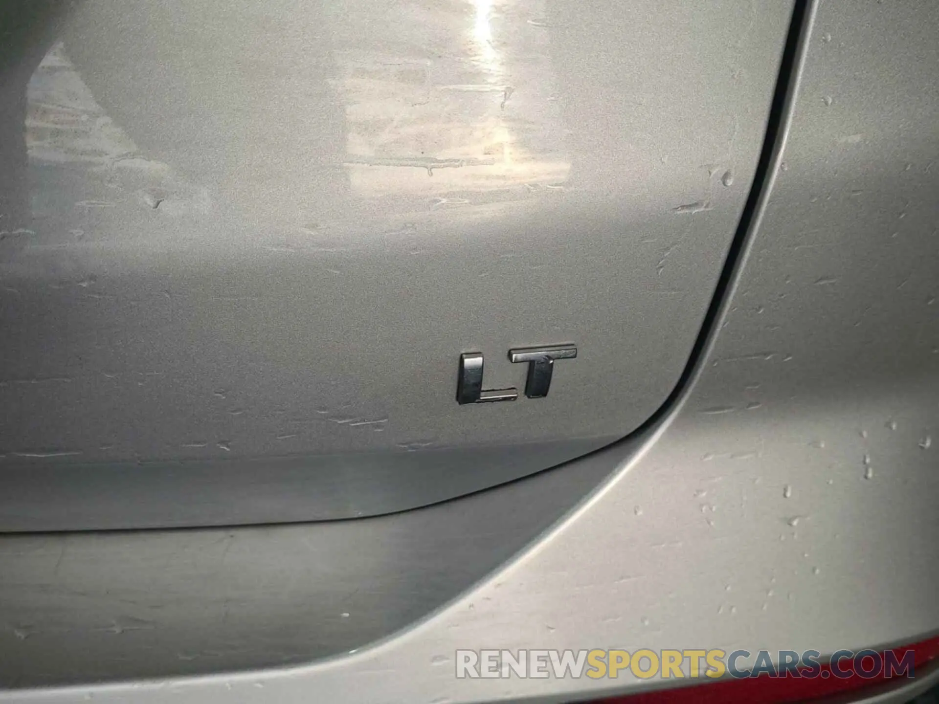 17 Photograph of a damaged car 3GNAXJEV2NL143687 CHEVROLET EQUINOX 2022