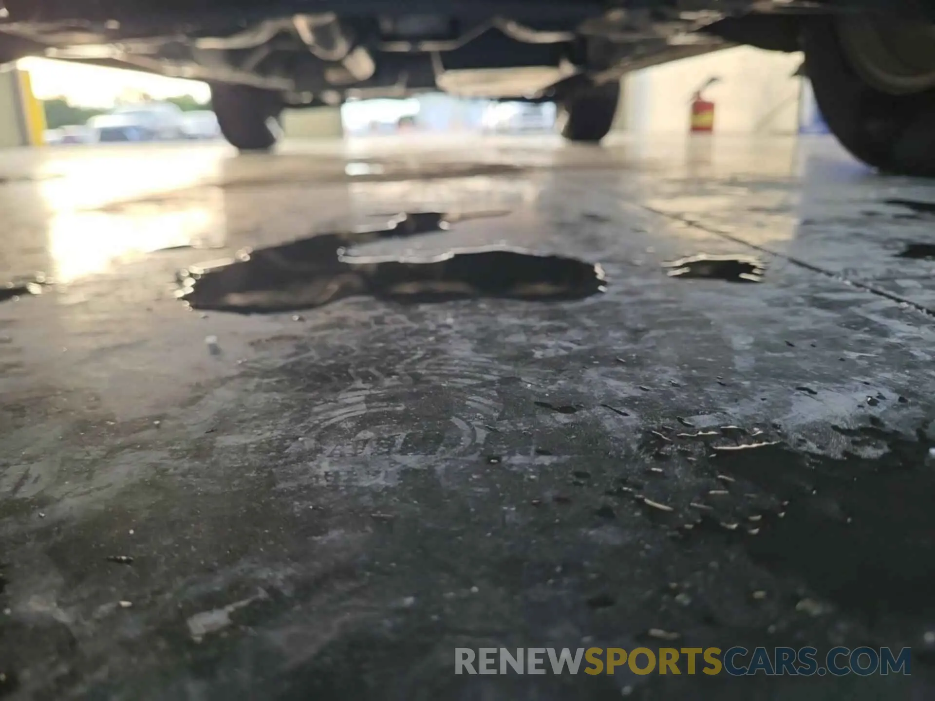 2 Photograph of a damaged car 3GNAXJEV2NL143687 CHEVROLET EQUINOX 2022