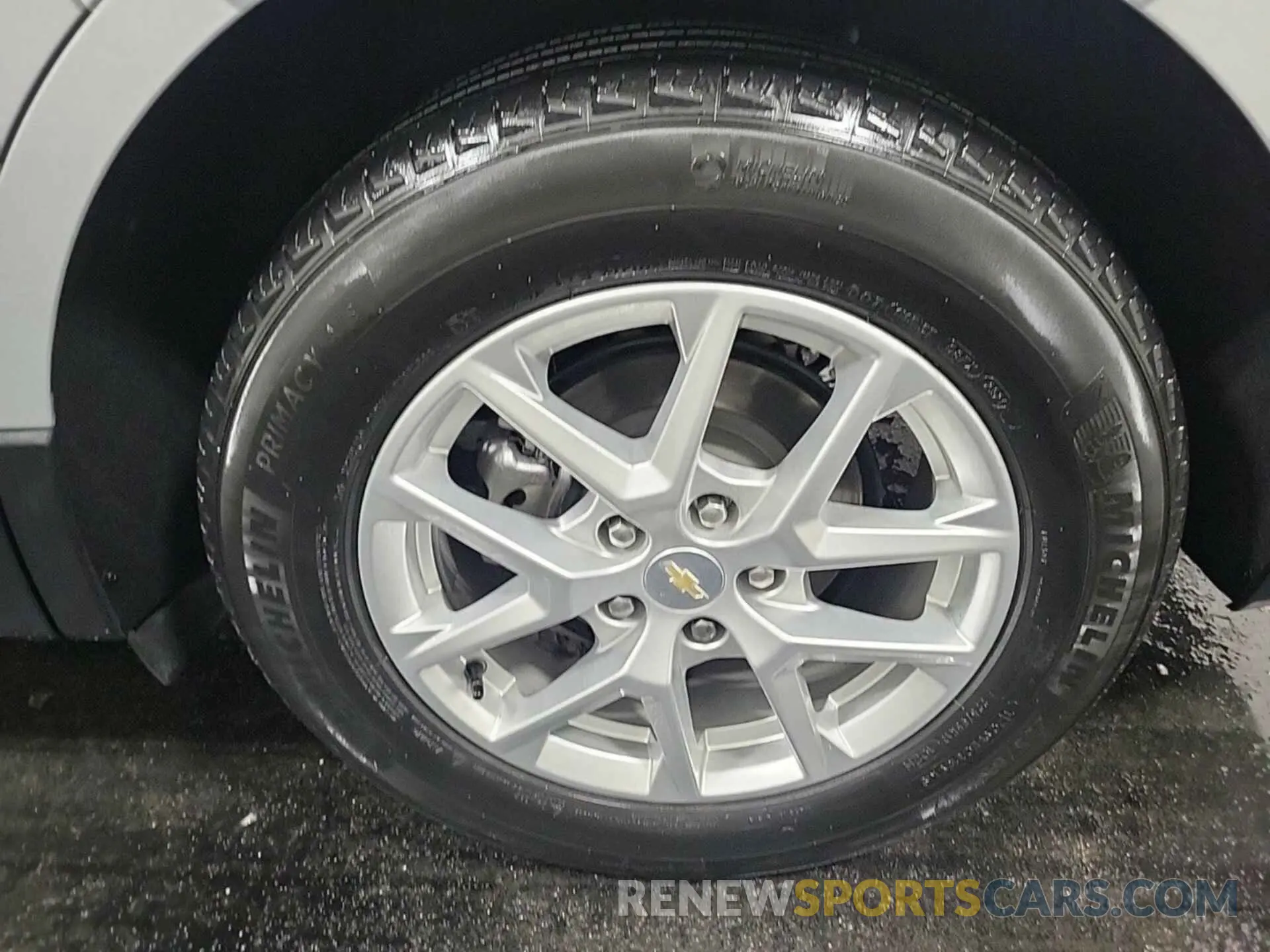 25 Photograph of a damaged car 3GNAXJEV2NL143687 CHEVROLET EQUINOX 2022