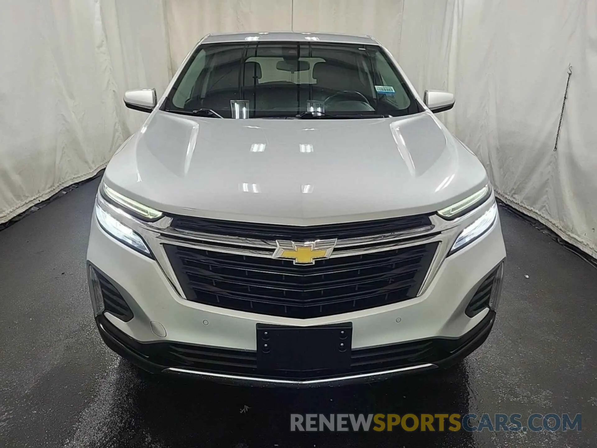 27 Photograph of a damaged car 3GNAXJEV2NL143687 CHEVROLET EQUINOX 2022