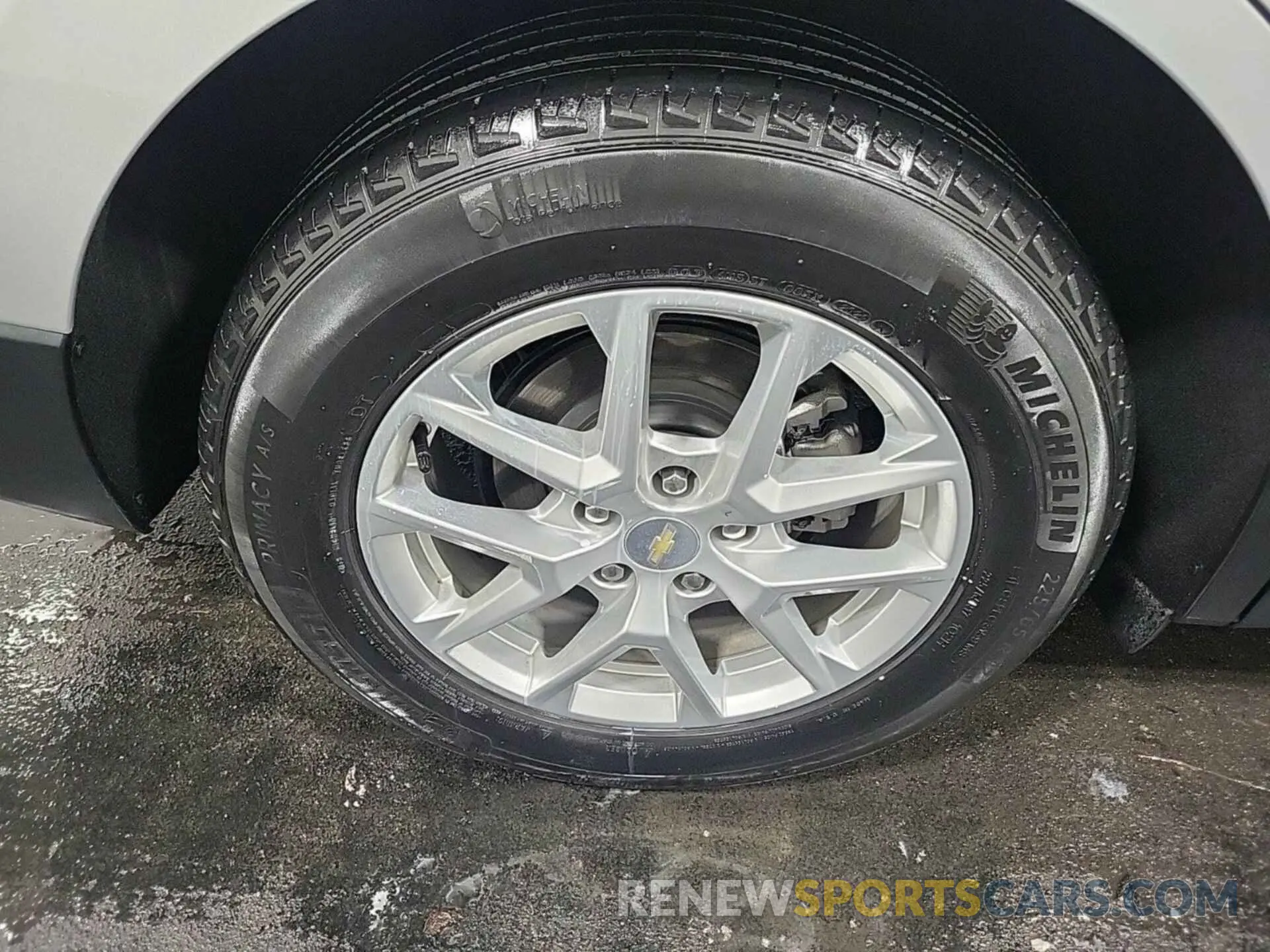 51 Photograph of a damaged car 3GNAXJEV2NL143687 CHEVROLET EQUINOX 2022