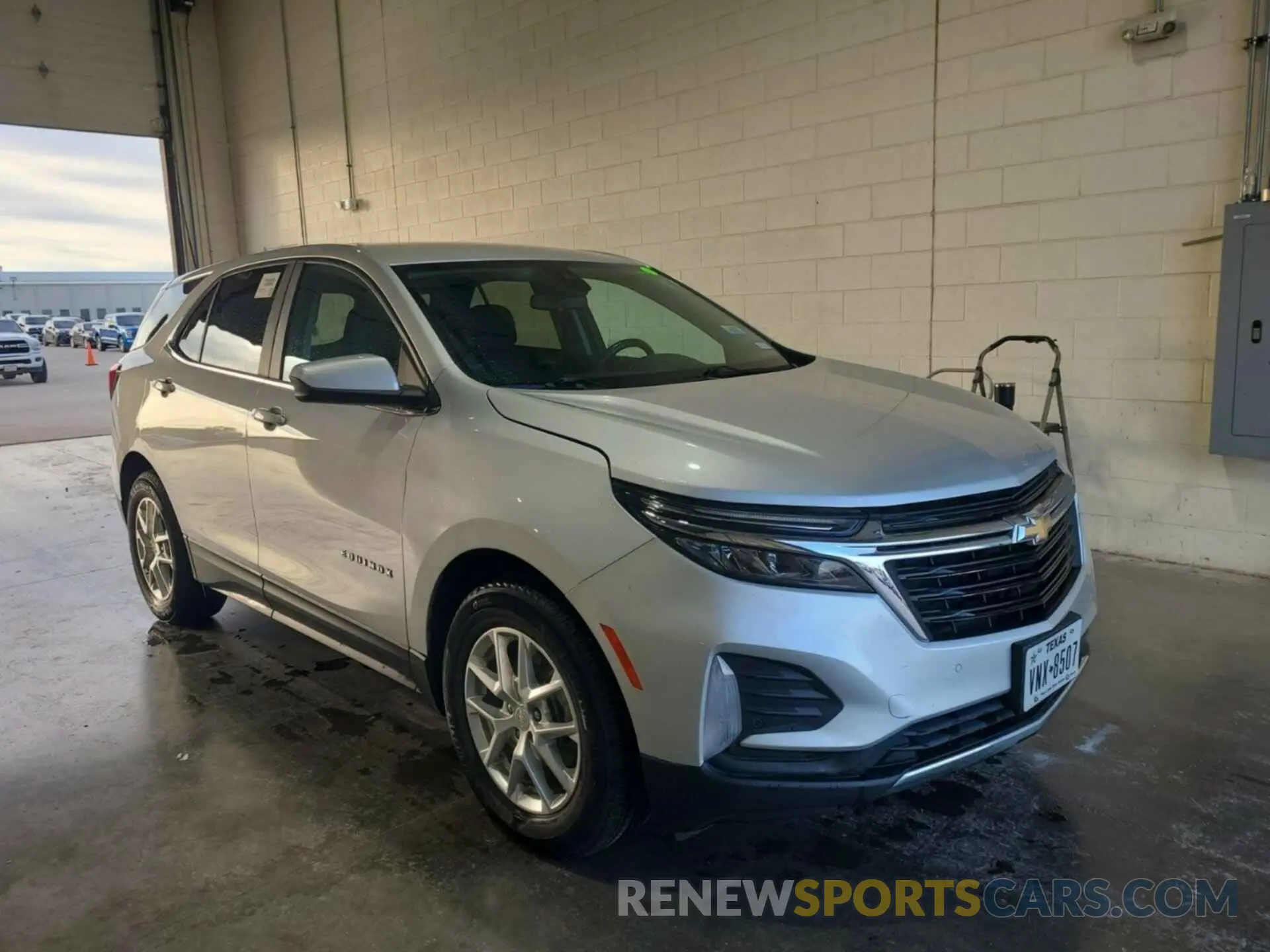 54 Photograph of a damaged car 3GNAXJEV2NL143687 CHEVROLET EQUINOX 2022