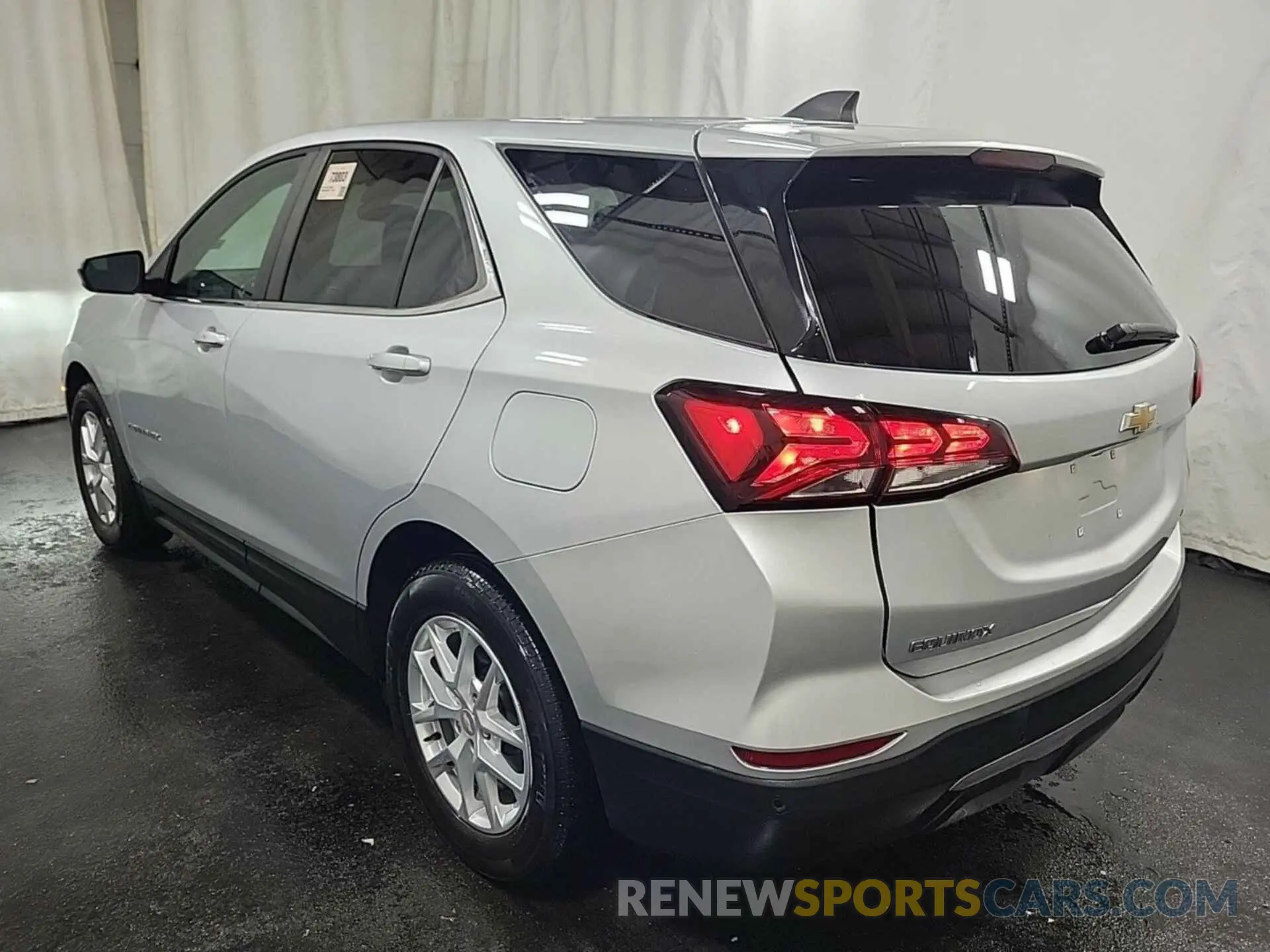 7 Photograph of a damaged car 3GNAXJEV2NL143687 CHEVROLET EQUINOX 2022