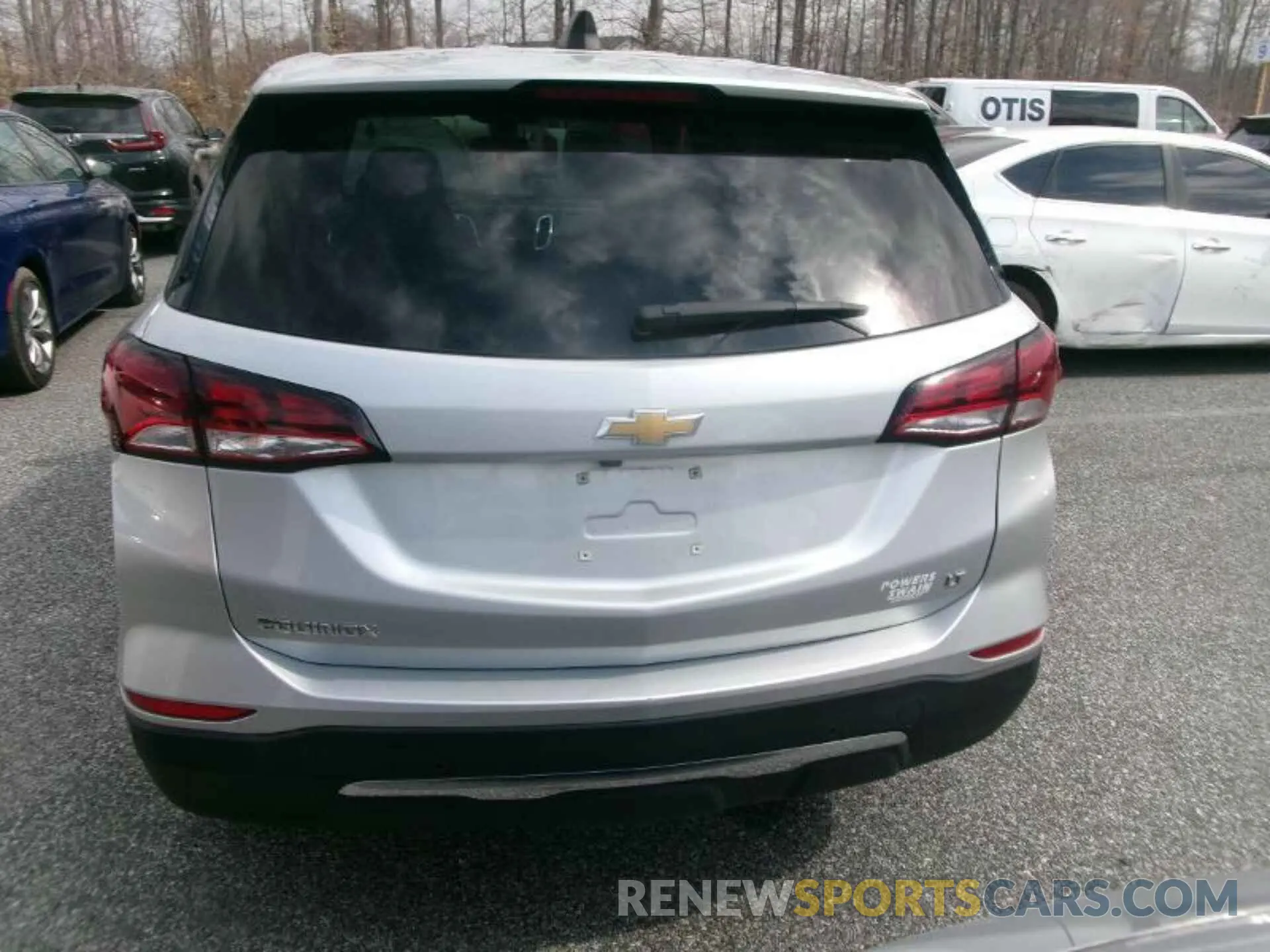 10 Photograph of a damaged car 3GNAXJEV2NL143723 CHEVROLET EQUINOX 2022