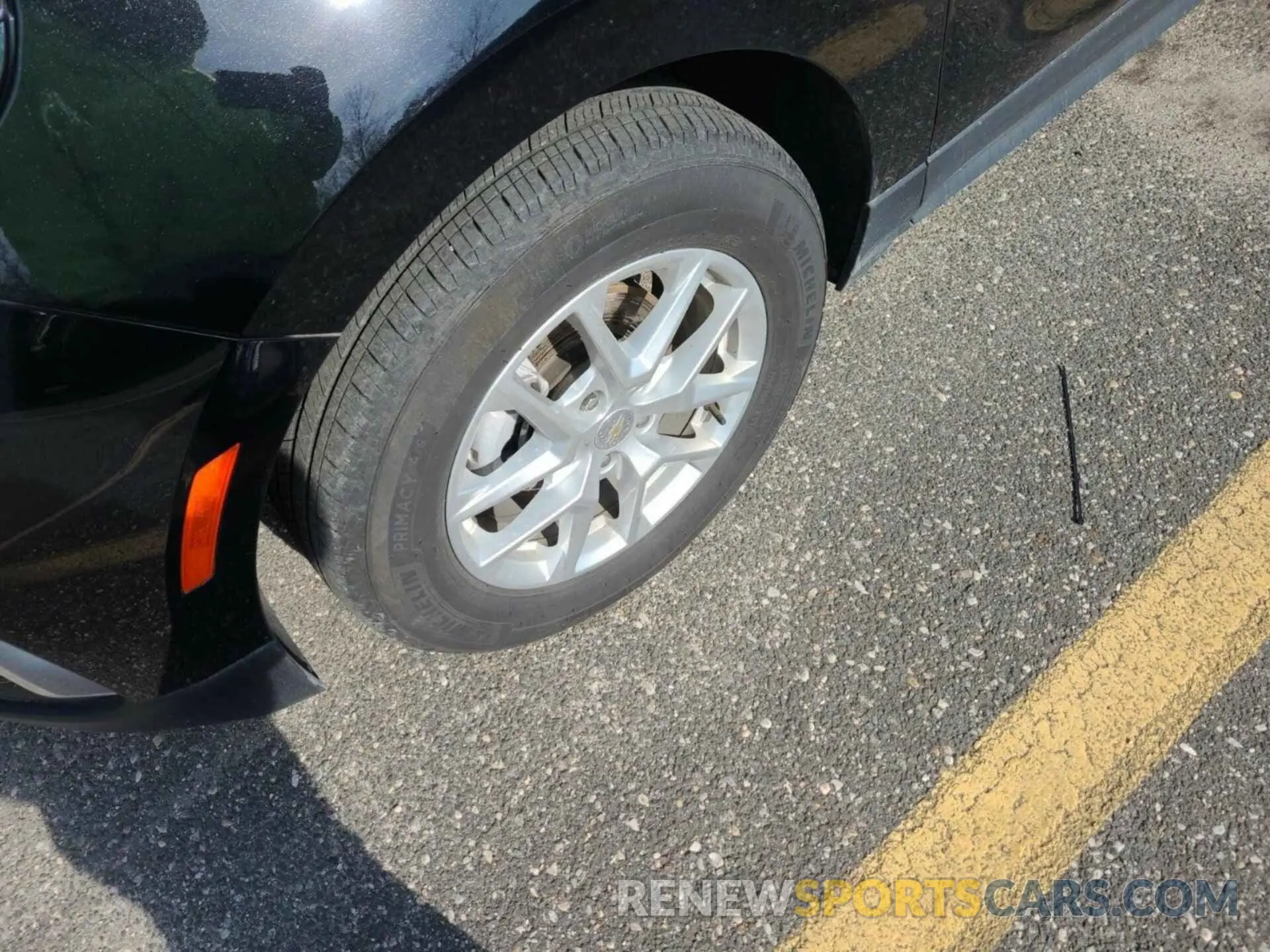 10 Photograph of a damaged car 3GNAXJEV3NL133959 CHEVROLET EQUINOX 2022