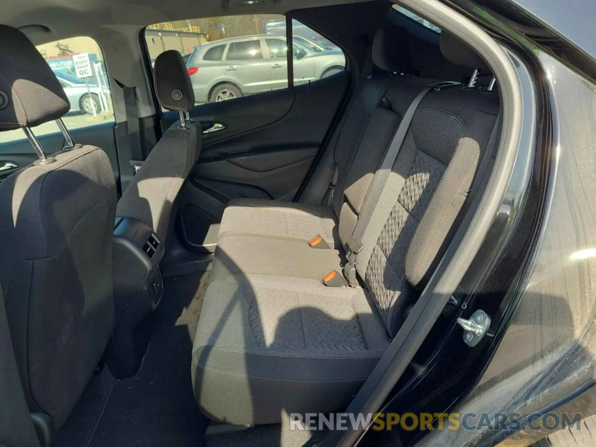 17 Photograph of a damaged car 3GNAXJEV3NL133959 CHEVROLET EQUINOX 2022