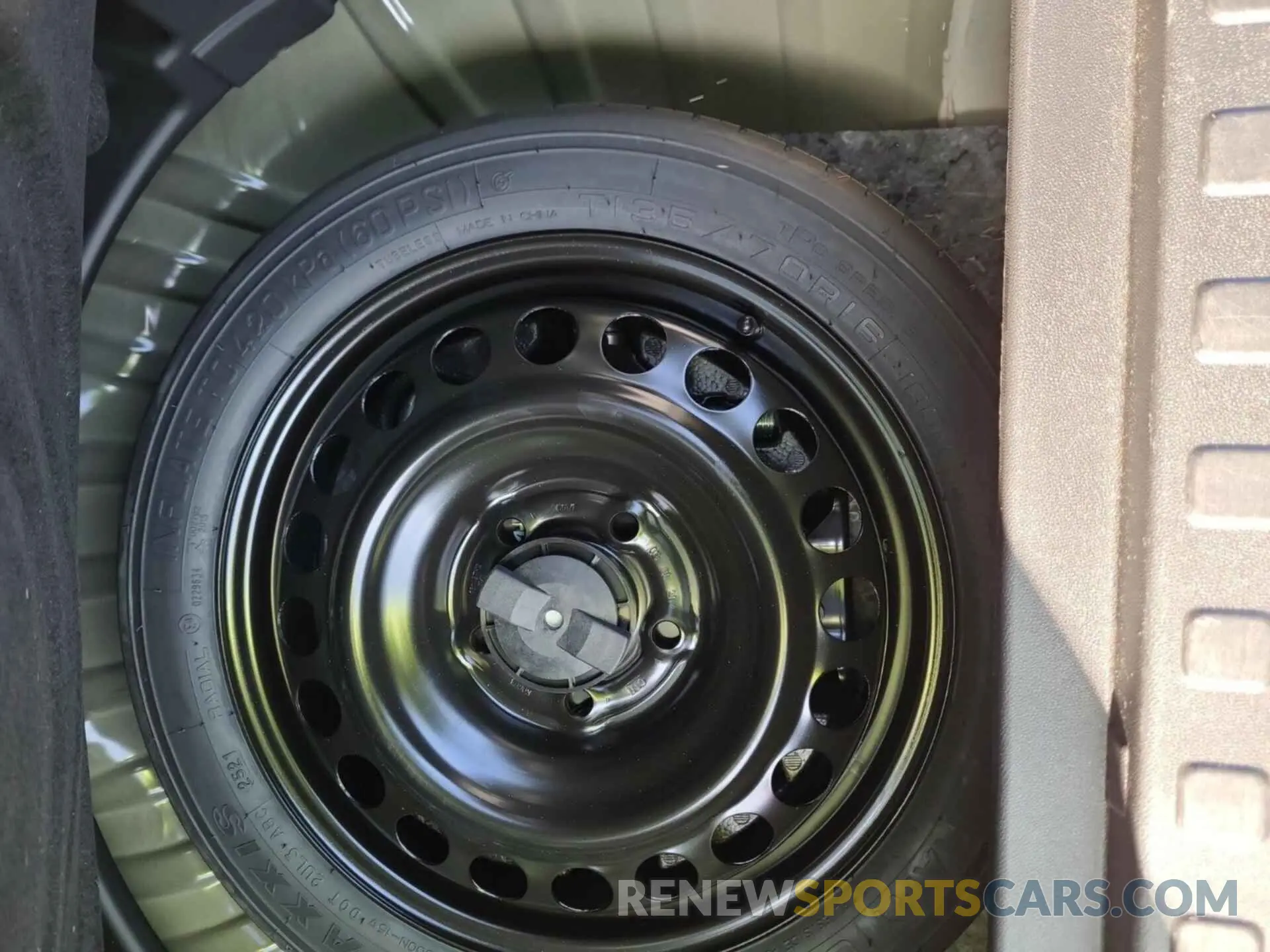 3 Photograph of a damaged car 3GNAXJEV3NL133959 CHEVROLET EQUINOX 2022