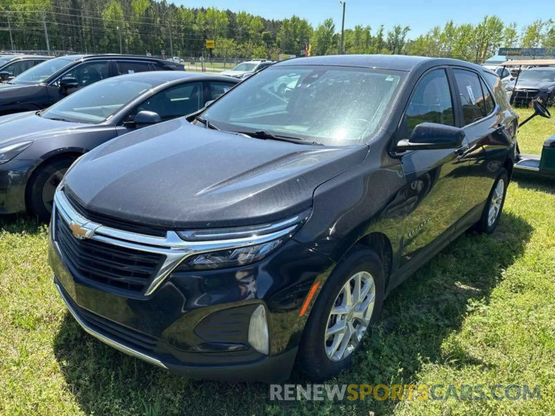 10 Photograph of a damaged car 3GNAXJEV3NL142354 CHEVROLET EQUINOX 2022