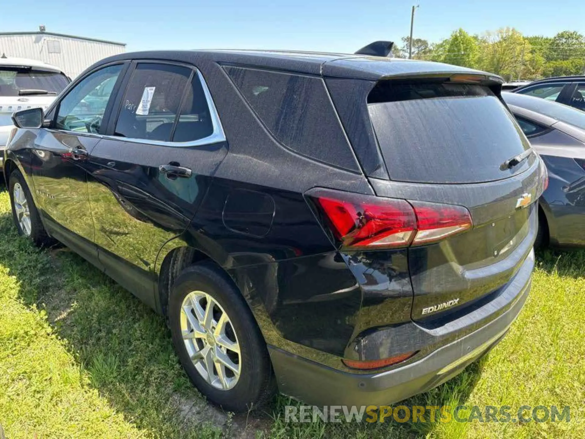 11 Photograph of a damaged car 3GNAXJEV3NL142354 CHEVROLET EQUINOX 2022