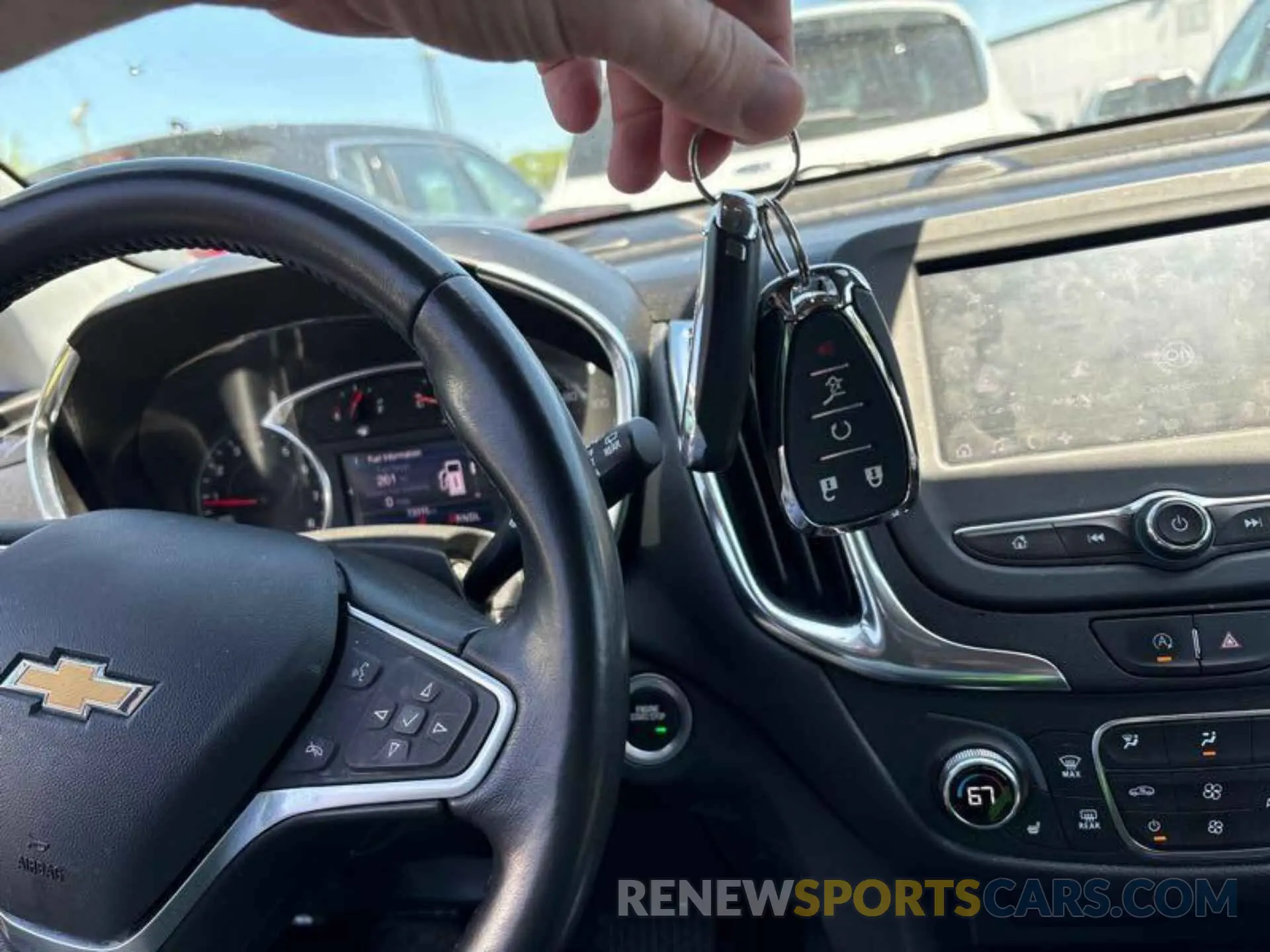 12 Photograph of a damaged car 3GNAXJEV3NL142354 CHEVROLET EQUINOX 2022