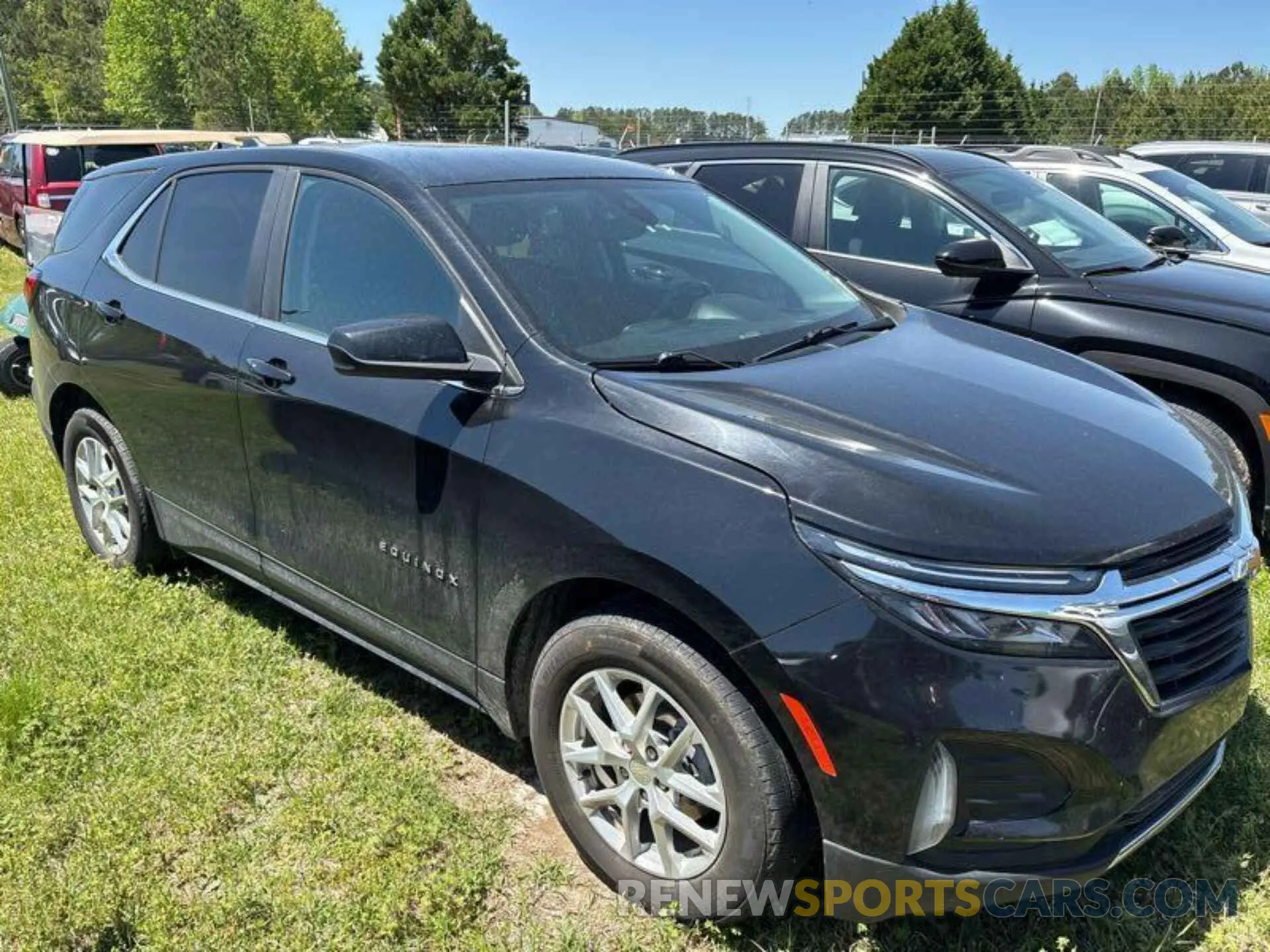 5 Photograph of a damaged car 3GNAXJEV3NL142354 CHEVROLET EQUINOX 2022