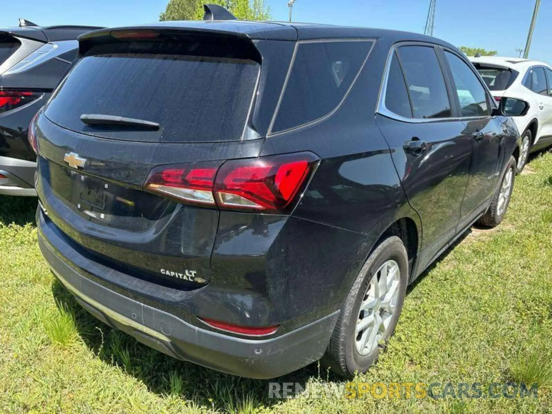 6 Photograph of a damaged car 3GNAXJEV3NL142354 CHEVROLET EQUINOX 2022