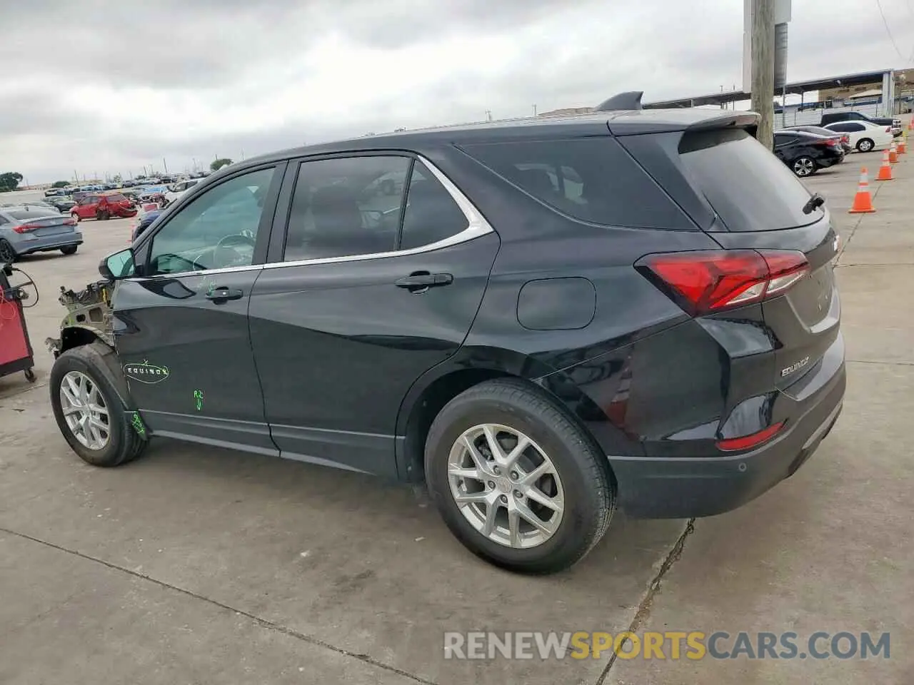 2 Photograph of a damaged car 3GNAXJEV3NL143083 CHEVROLET EQUINOX 2022