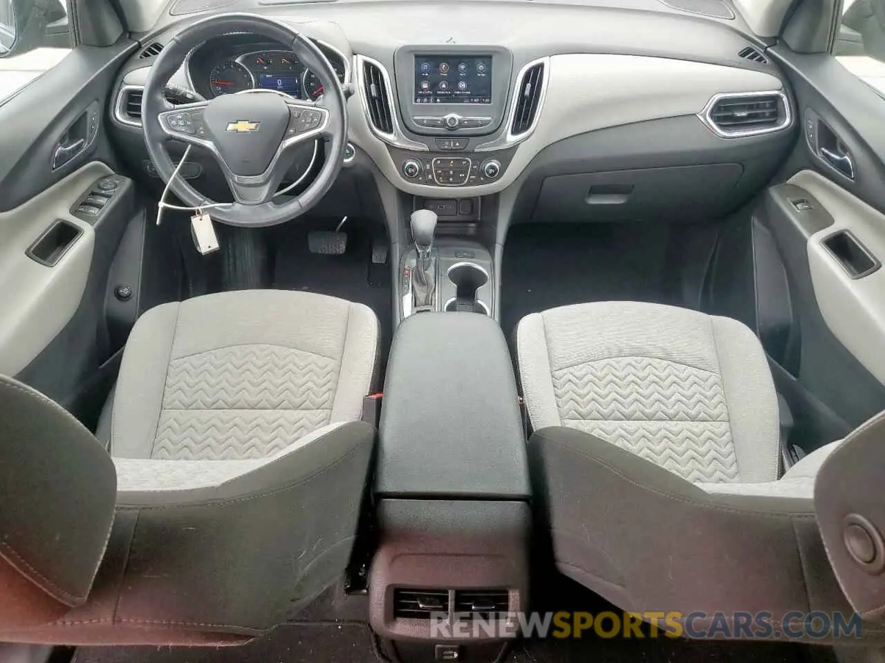 8 Photograph of a damaged car 3GNAXJEV3NL143083 CHEVROLET EQUINOX 2022
