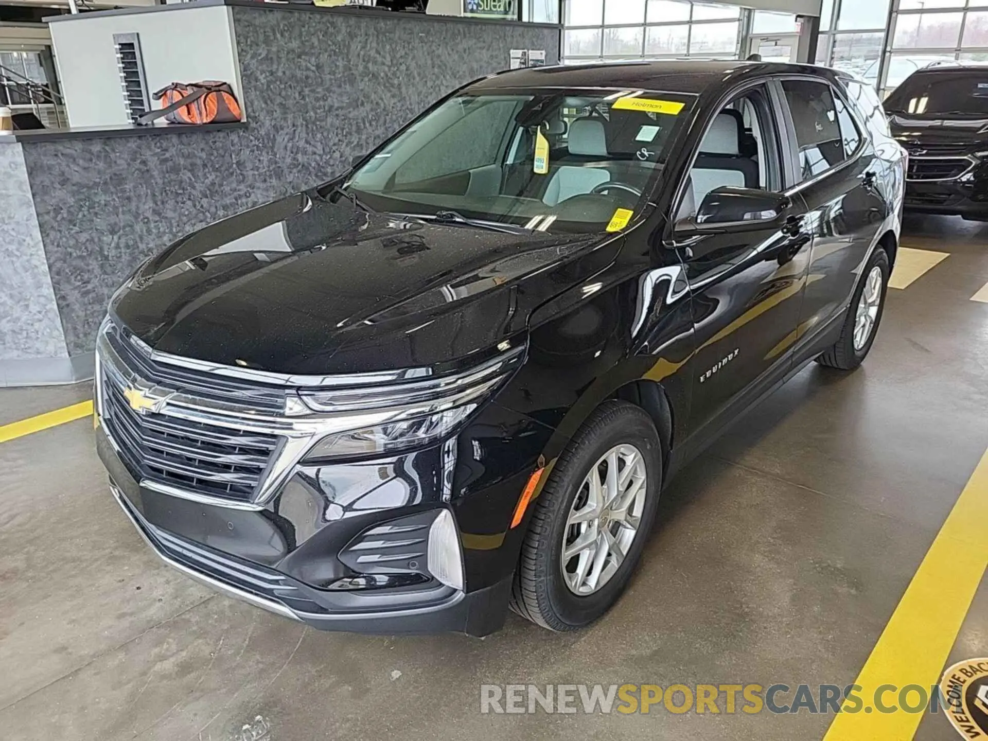 10 Photograph of a damaged car 3GNAXJEV3NL143276 CHEVROLET EQUINOX 2022