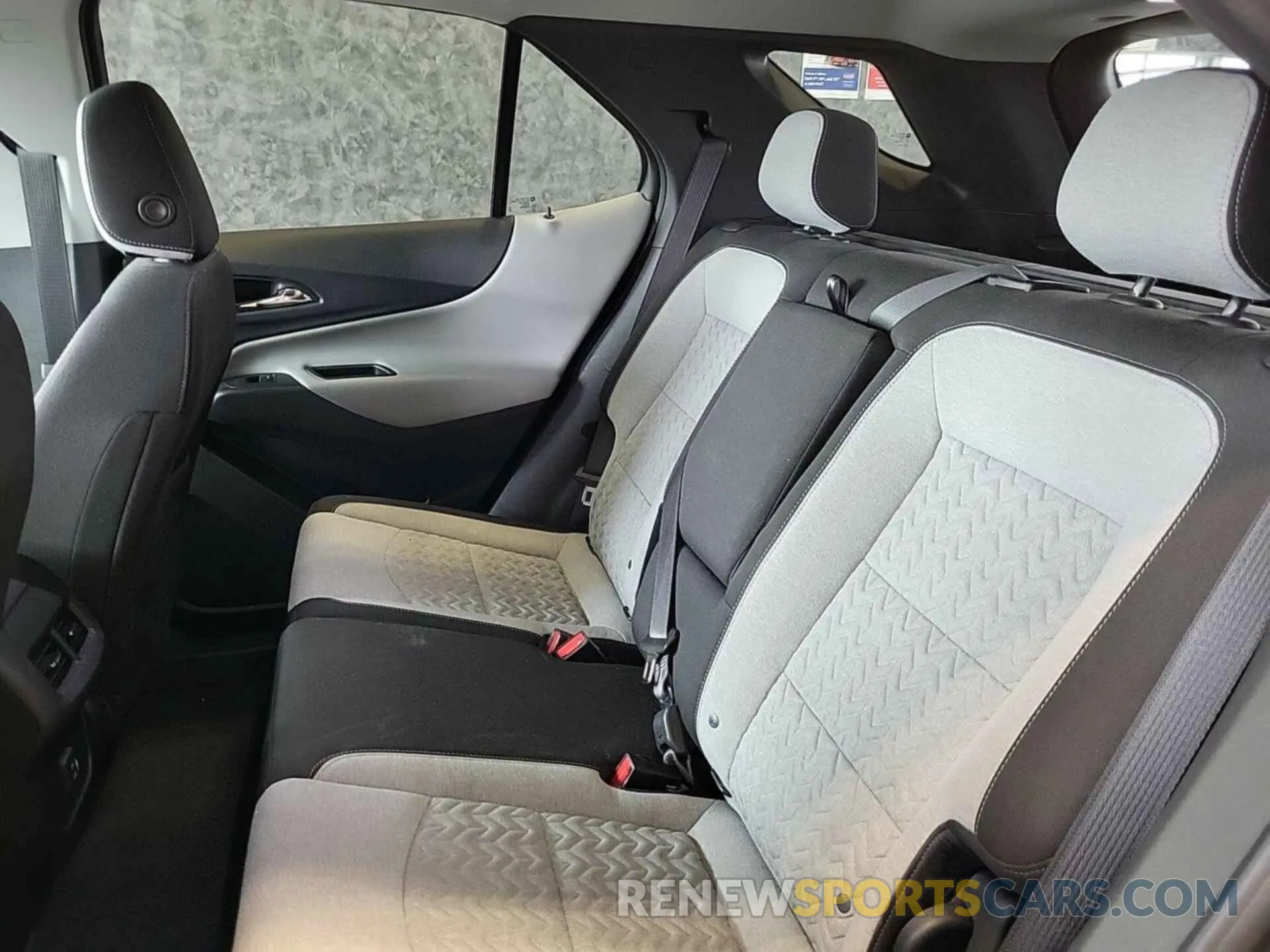 14 Photograph of a damaged car 3GNAXJEV3NL143276 CHEVROLET EQUINOX 2022