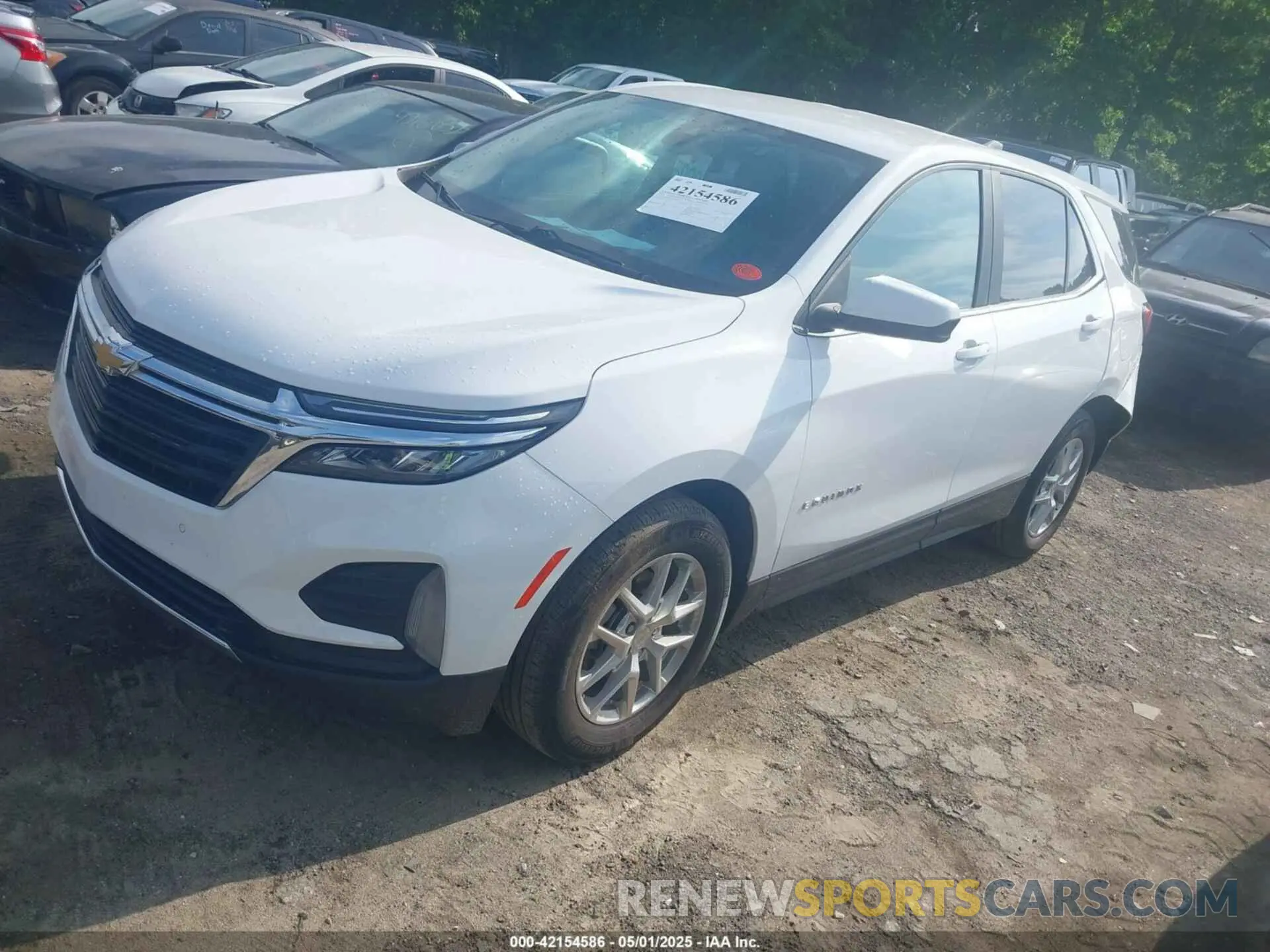 2 Photograph of a damaged car 3GNAXJEV3NL181171 CHEVROLET EQUINOX 2022