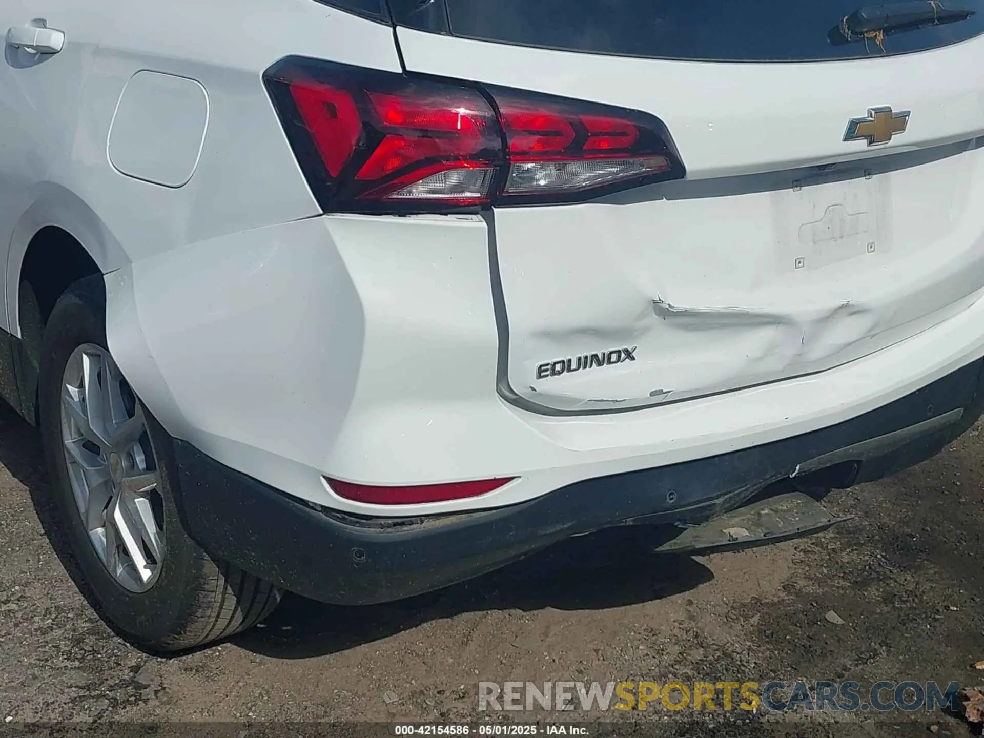 6 Photograph of a damaged car 3GNAXJEV3NL181171 CHEVROLET EQUINOX 2022