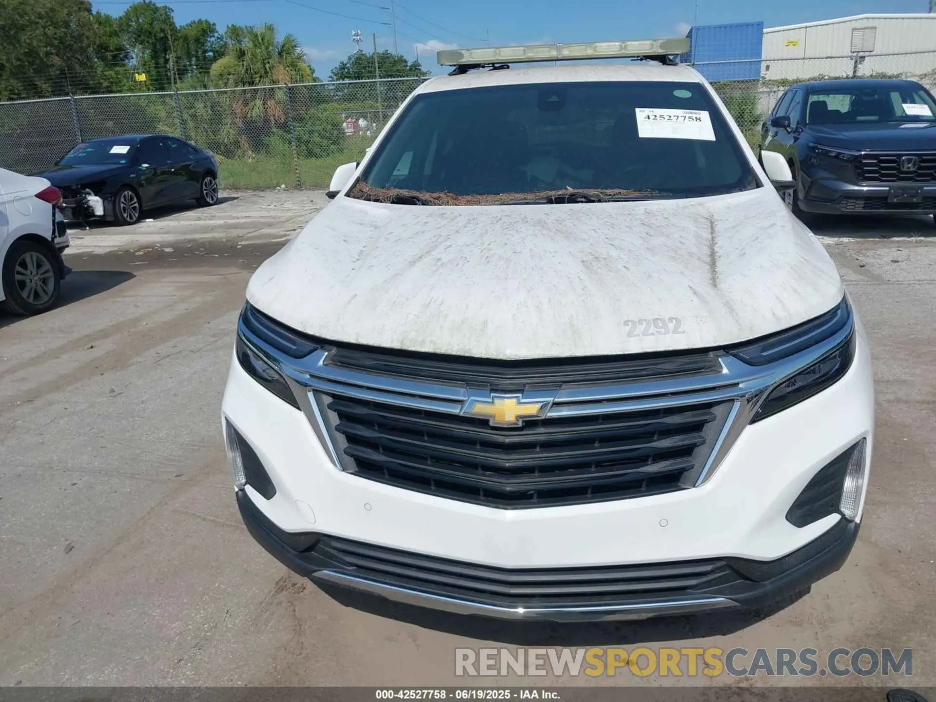 12 Photograph of a damaged car 3GNAXJEV4NL133078 CHEVROLET EQUINOX 2022