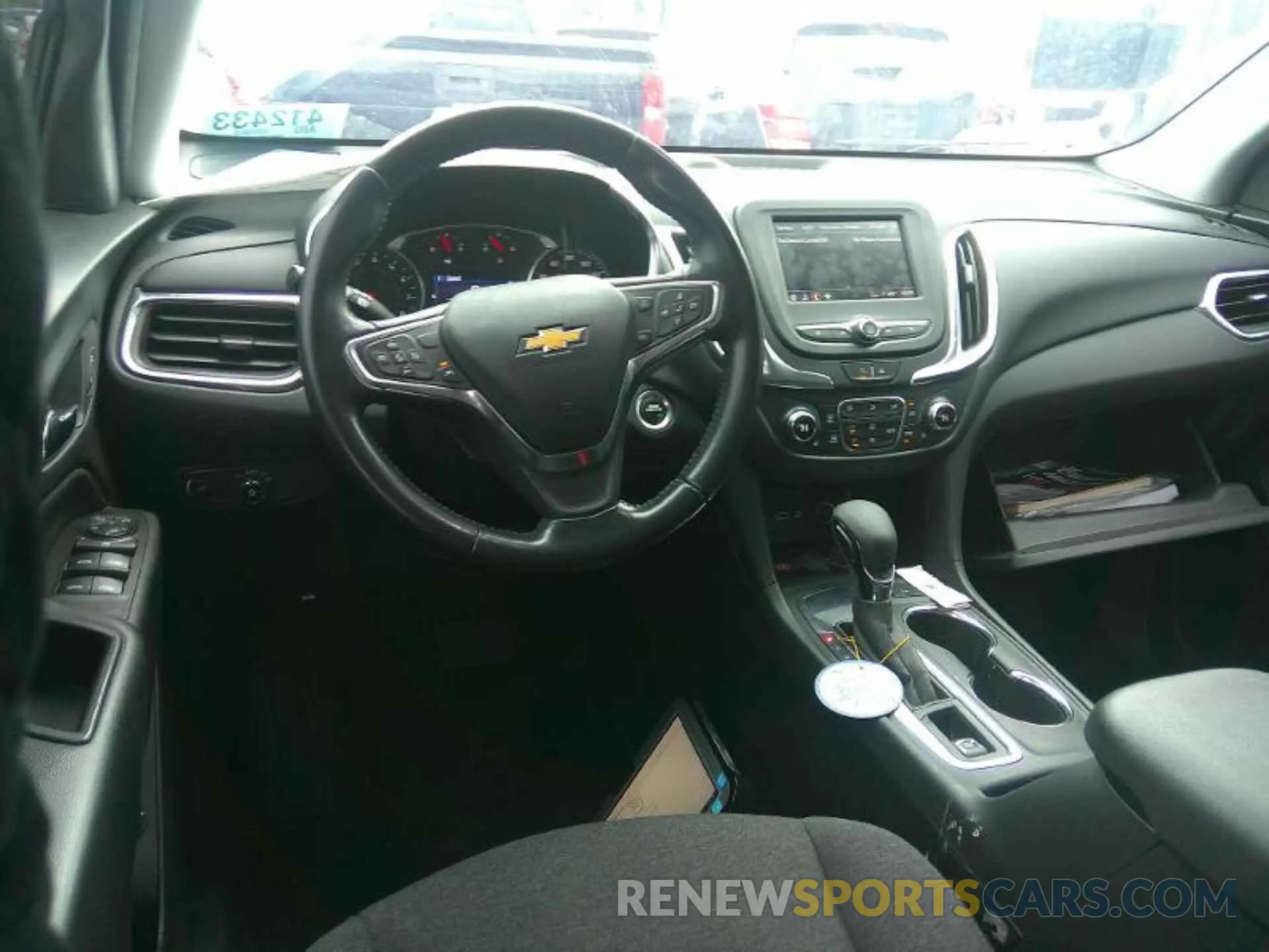 6 Photograph of a damaged car 3GNAXJEV5NL130786 CHEVROLET EQUINOX 2022