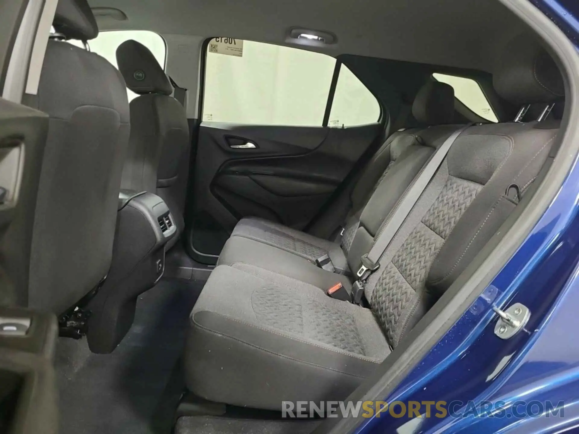 29 Photograph of a damaged car 3GNAXJEV5NL132697 CHEVROLET EQUINOX 2022