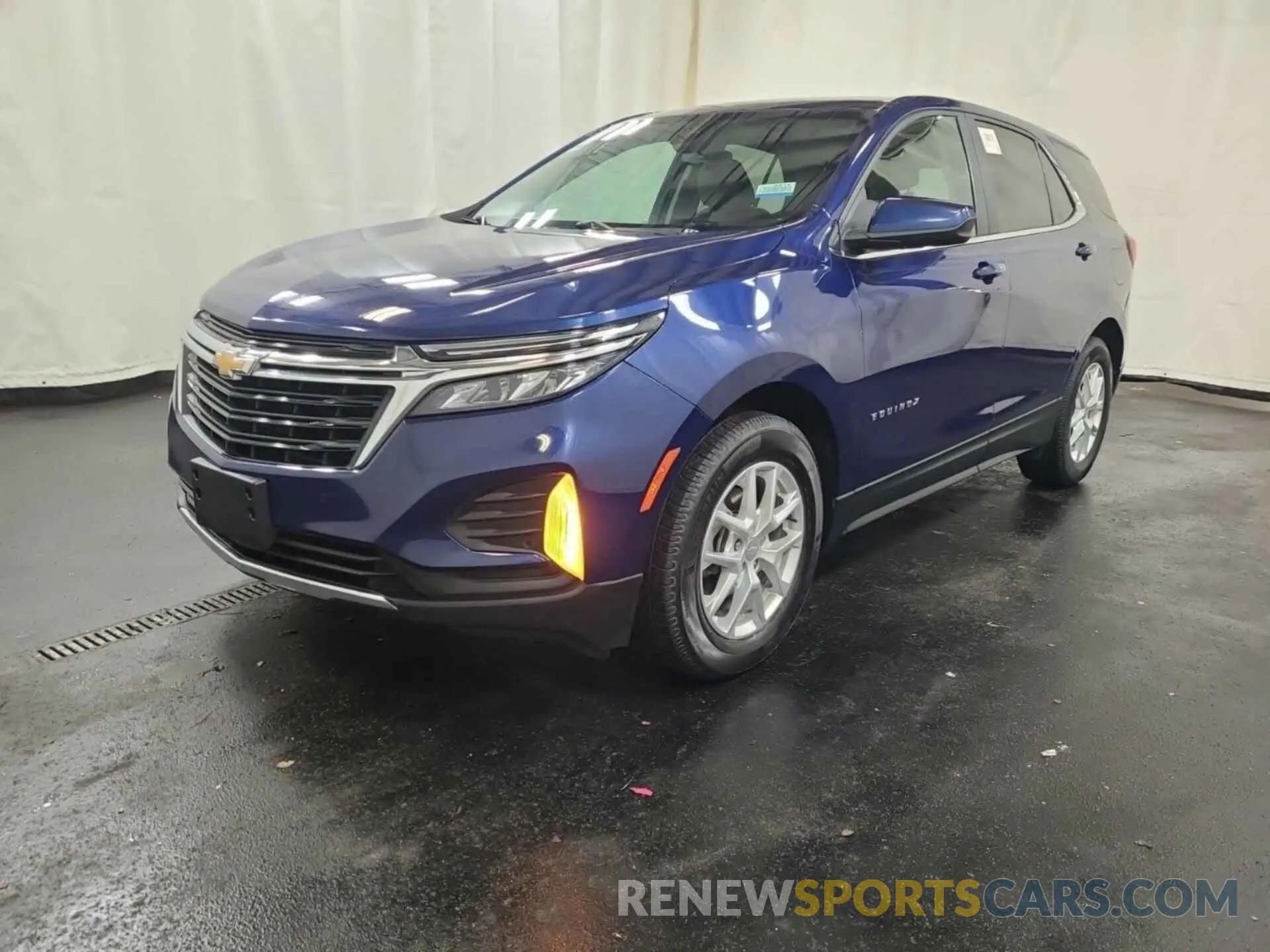 33 Photograph of a damaged car 3GNAXJEV5NL132697 CHEVROLET EQUINOX 2022