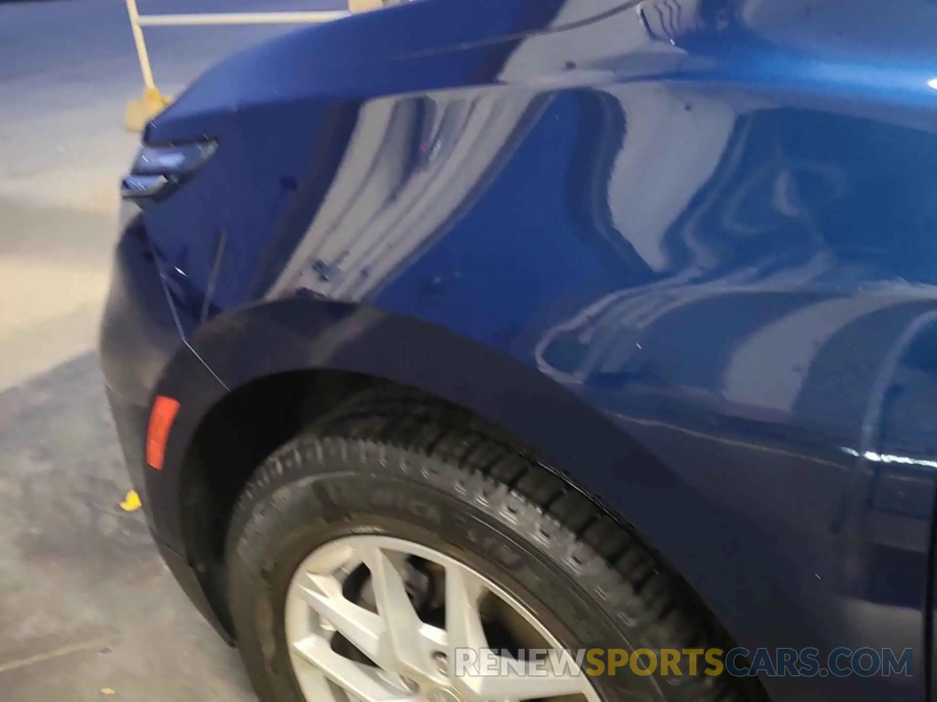 4 Photograph of a damaged car 3GNAXJEV5NL132697 CHEVROLET EQUINOX 2022