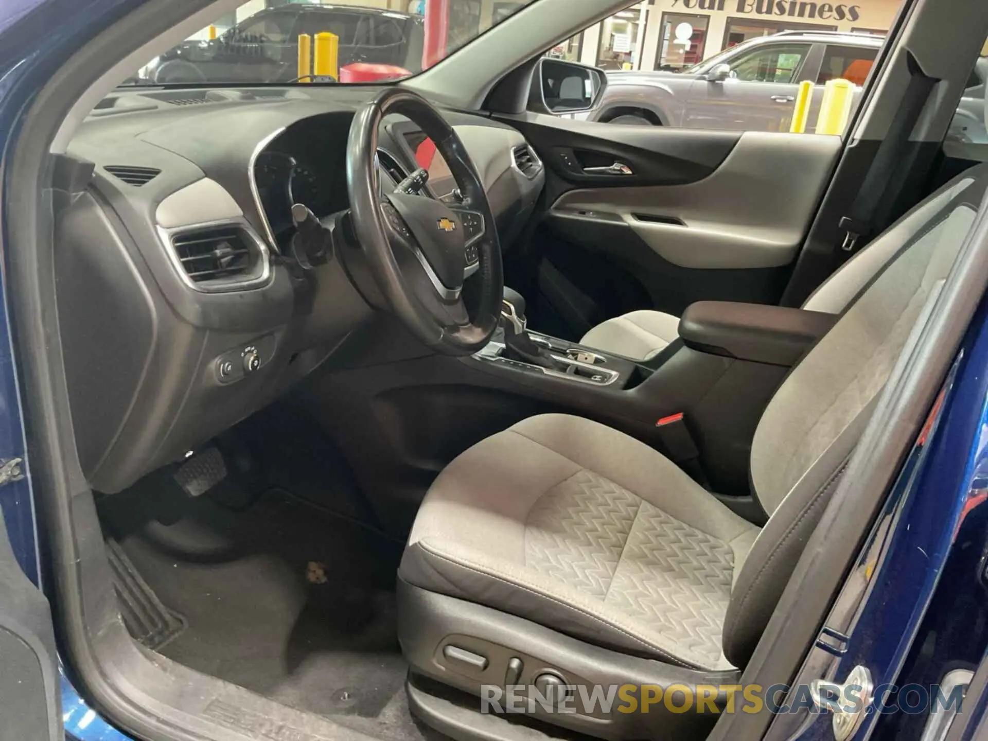 9 Photograph of a damaged car 3GNAXJEV6NL132398 CHEVROLET EQUINOX 2022