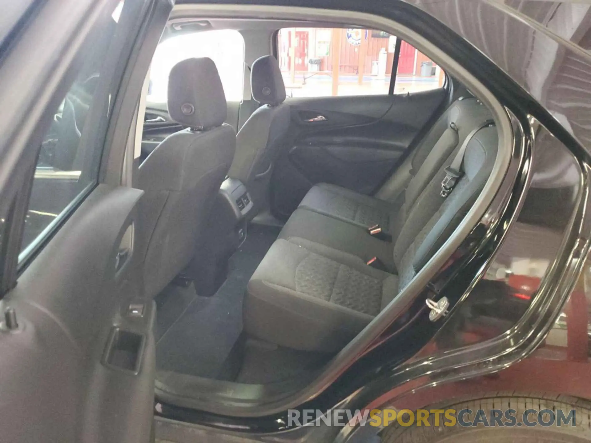 4 Photograph of a damaged car 3GNAXJEV6NL142963 CHEVROLET EQUINOX 2022