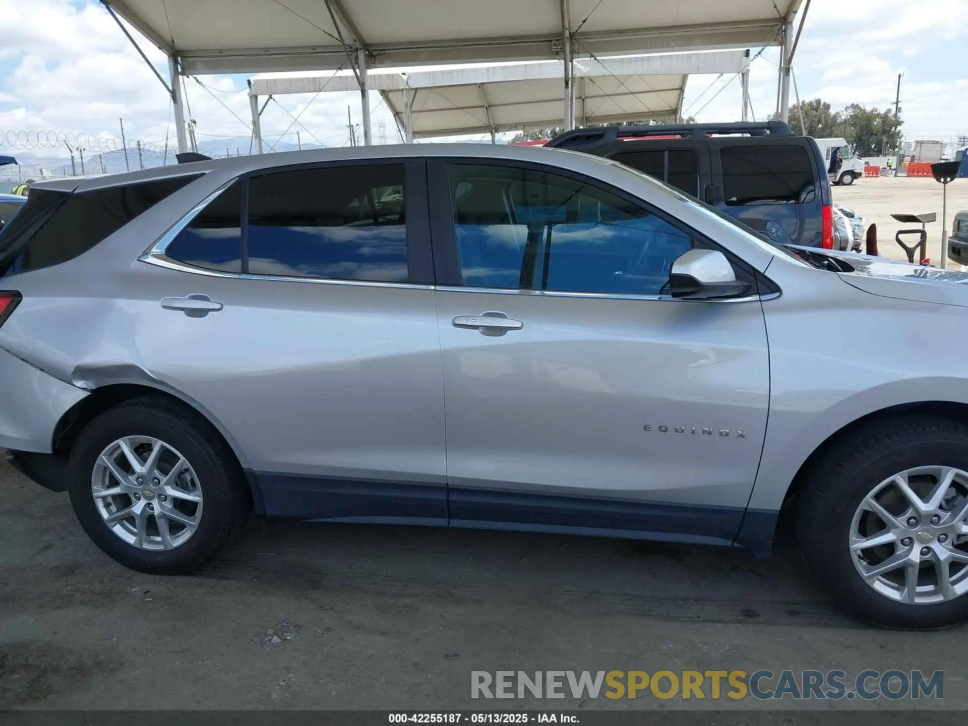 13 Photograph of a damaged car 3GNAXJEV7NL224880 CHEVROLET EQUINOX 2022