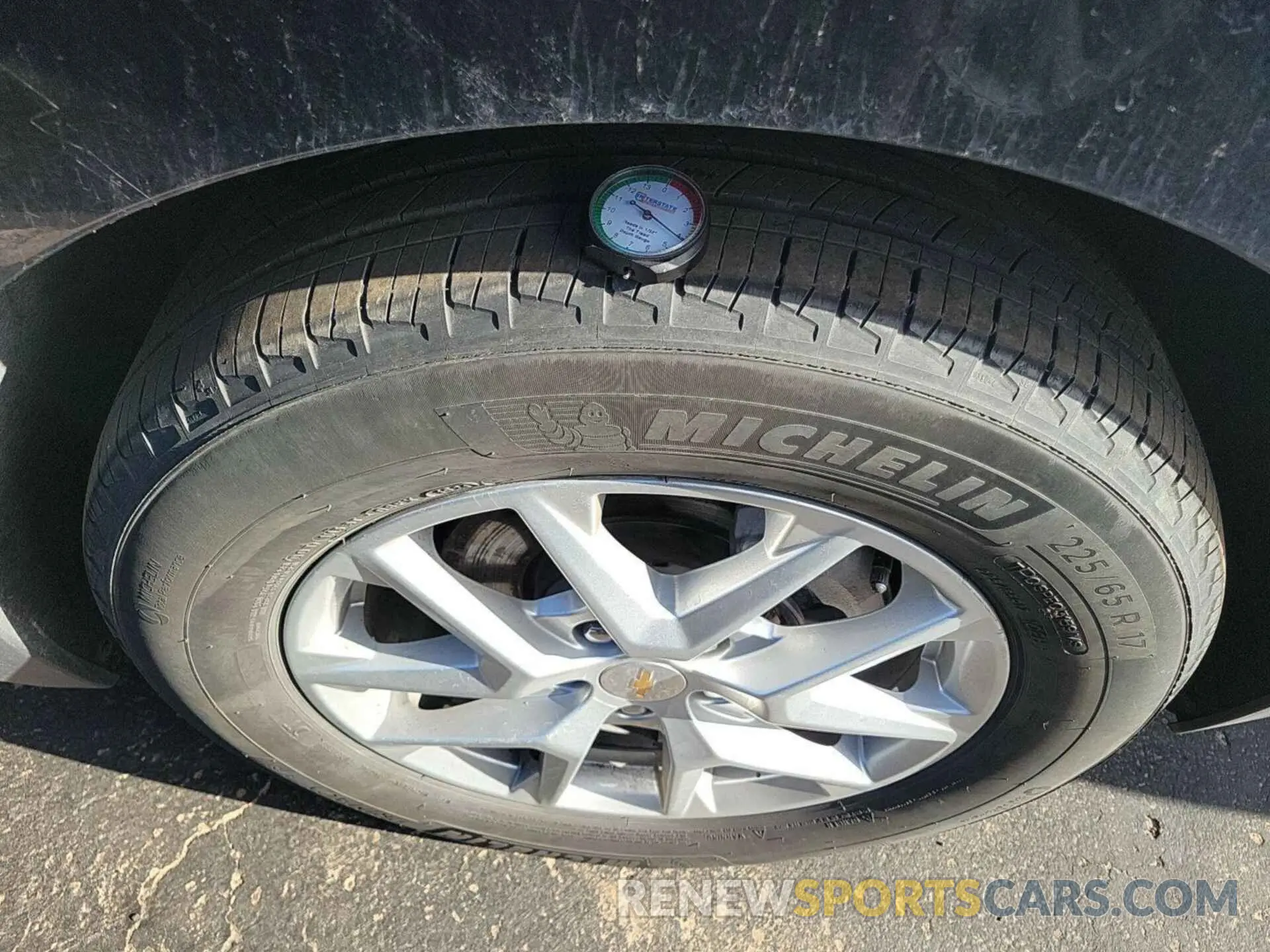 19 Photograph of a damaged car 3GNAXJEV9NL143251 CHEVROLET EQUINOX 2022