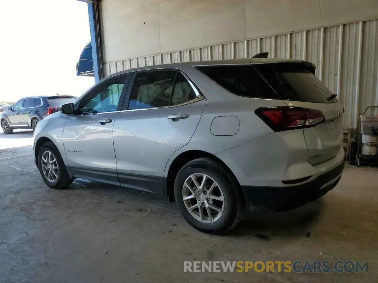 2 Photograph of a damaged car 3GNAXJEV9NL178887 CHEVROLET EQUINOX 2022