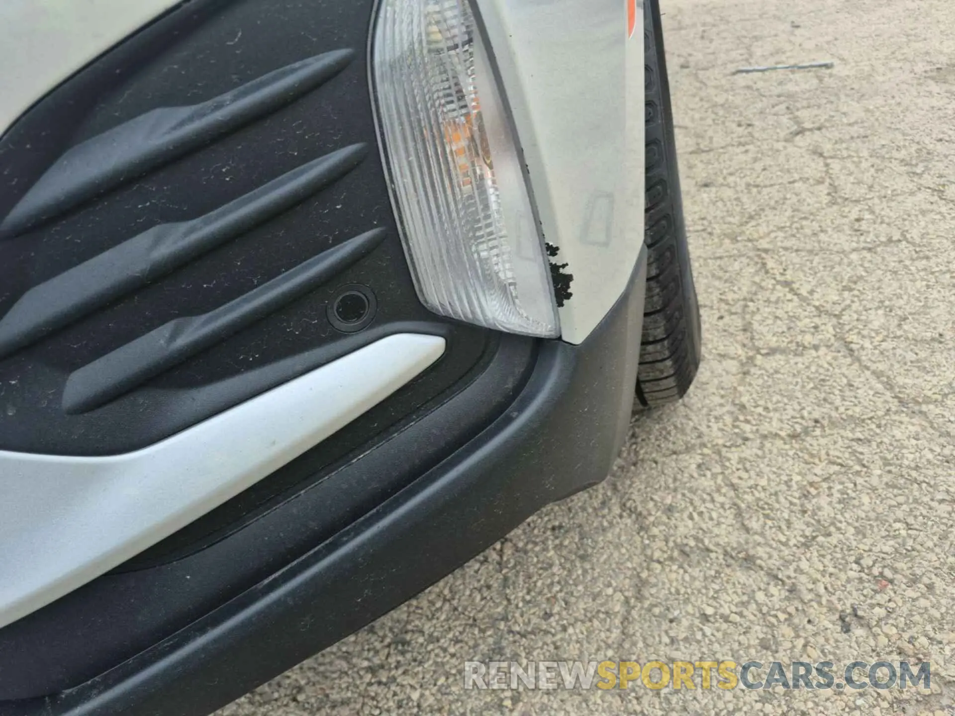 18 Photograph of a damaged car 3GNAXJEV9NS158306 CHEVROLET EQUINOX 2022