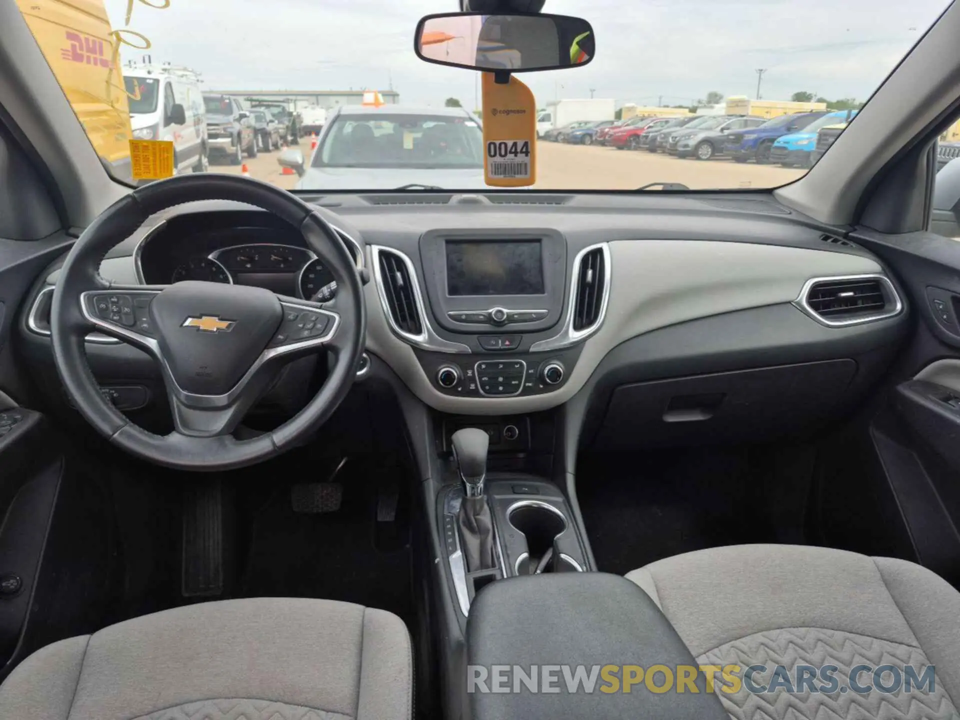 28 Photograph of a damaged car 3GNAXJEV9NS158306 CHEVROLET EQUINOX 2022