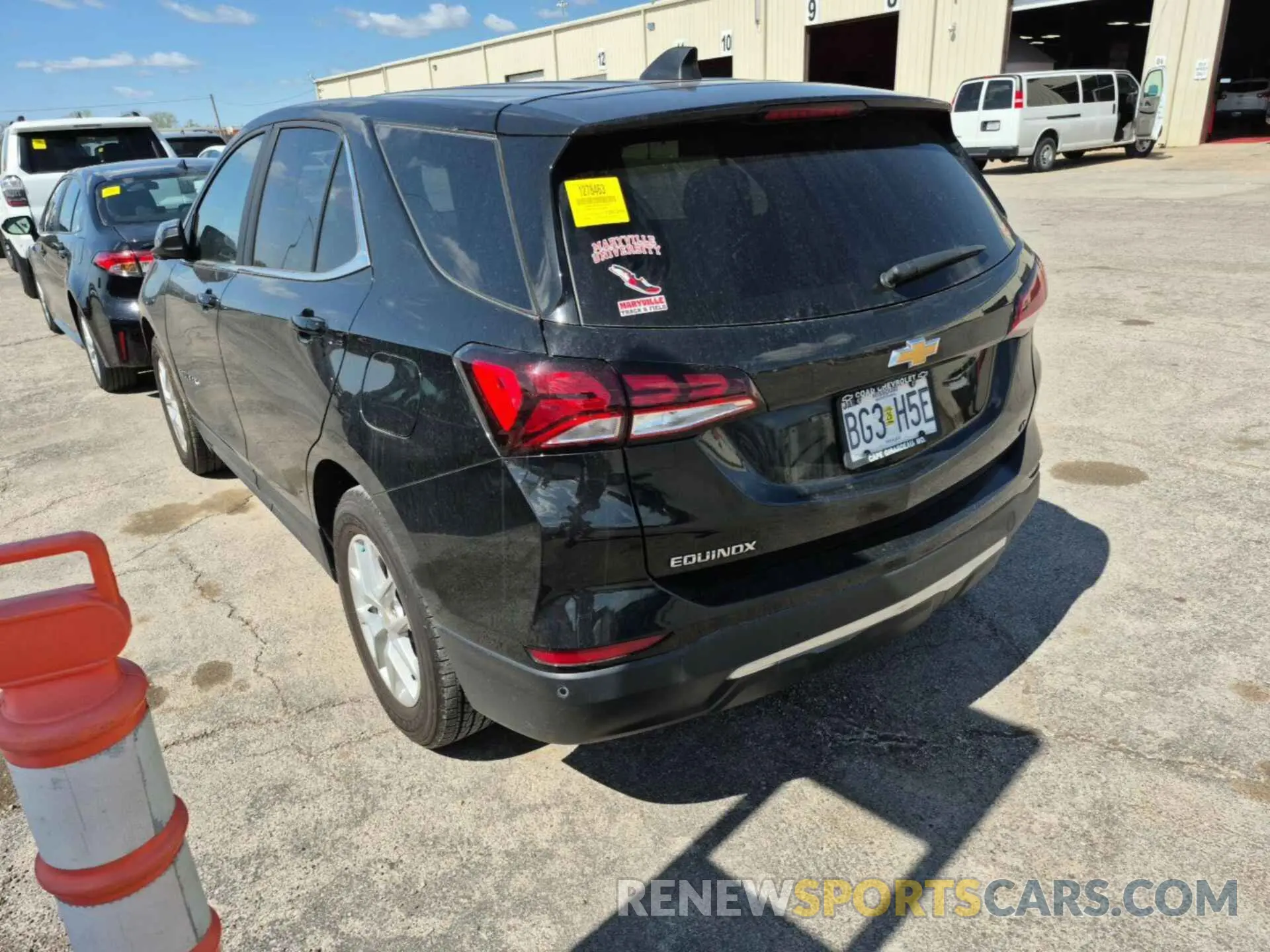 11 Photograph of a damaged car 3GNAXJEVXNL133702 CHEVROLET EQUINOX 2022