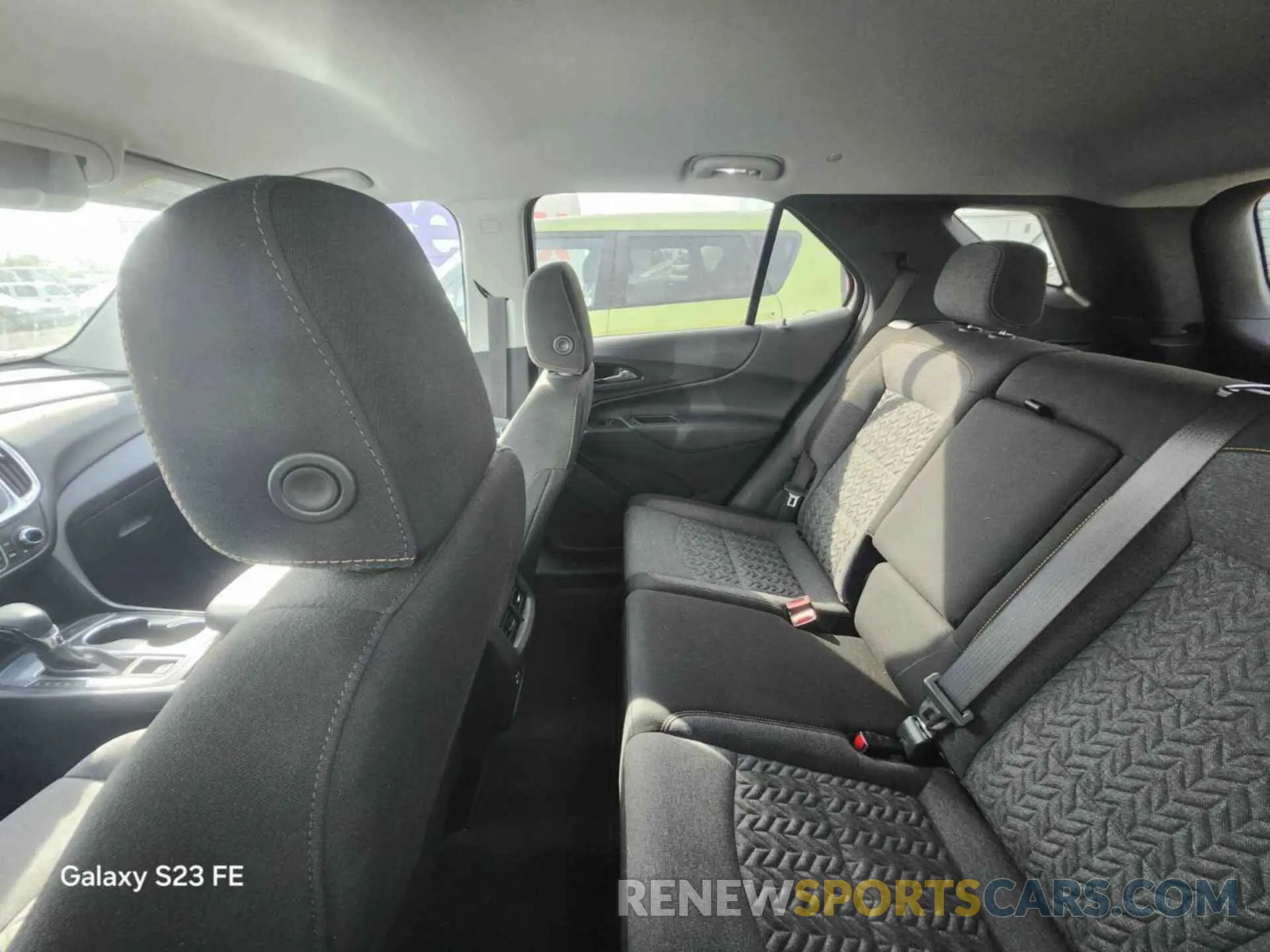 9 Photograph of a damaged car 3GNAXJEVXNL133702 CHEVROLET EQUINOX 2022