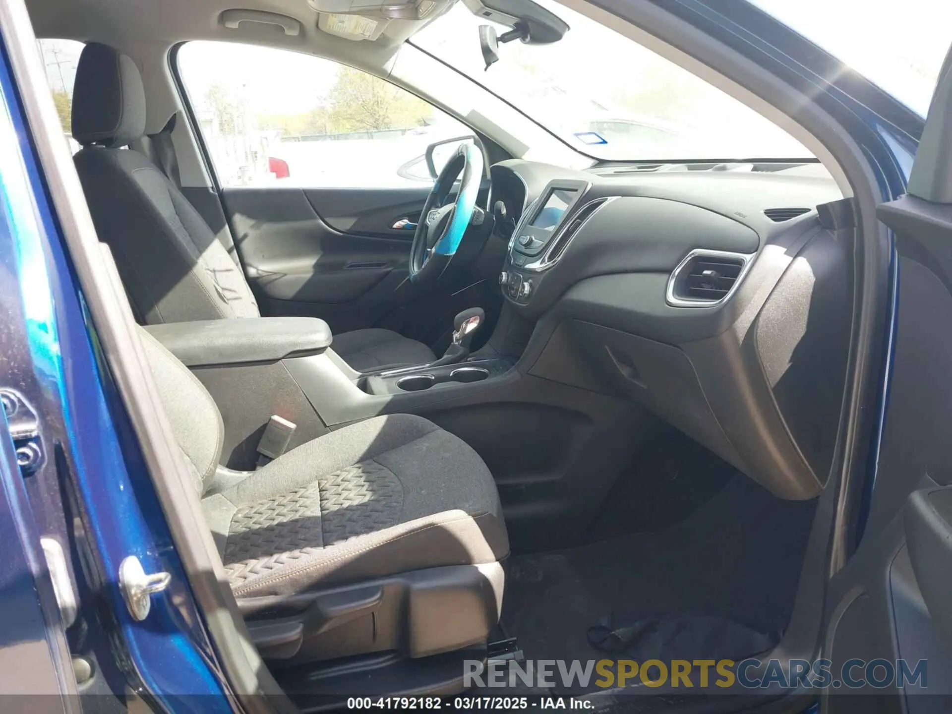 5 Photograph of a damaged car 3GNAXJEVXNL136342 CHEVROLET EQUINOX 2022