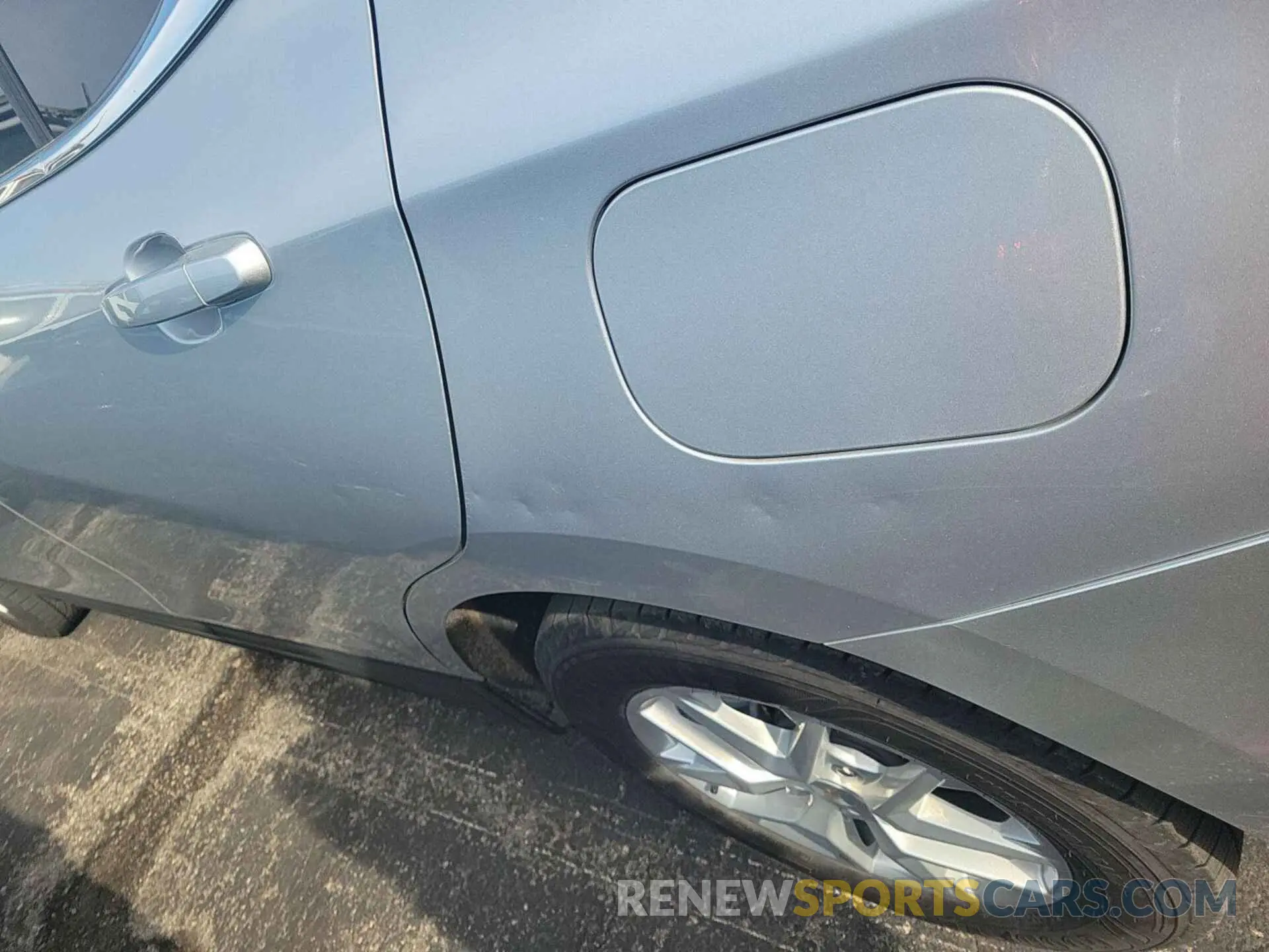 29 Photograph of a damaged car 3GNAXJEVXNL143436 CHEVROLET EQUINOX 2022