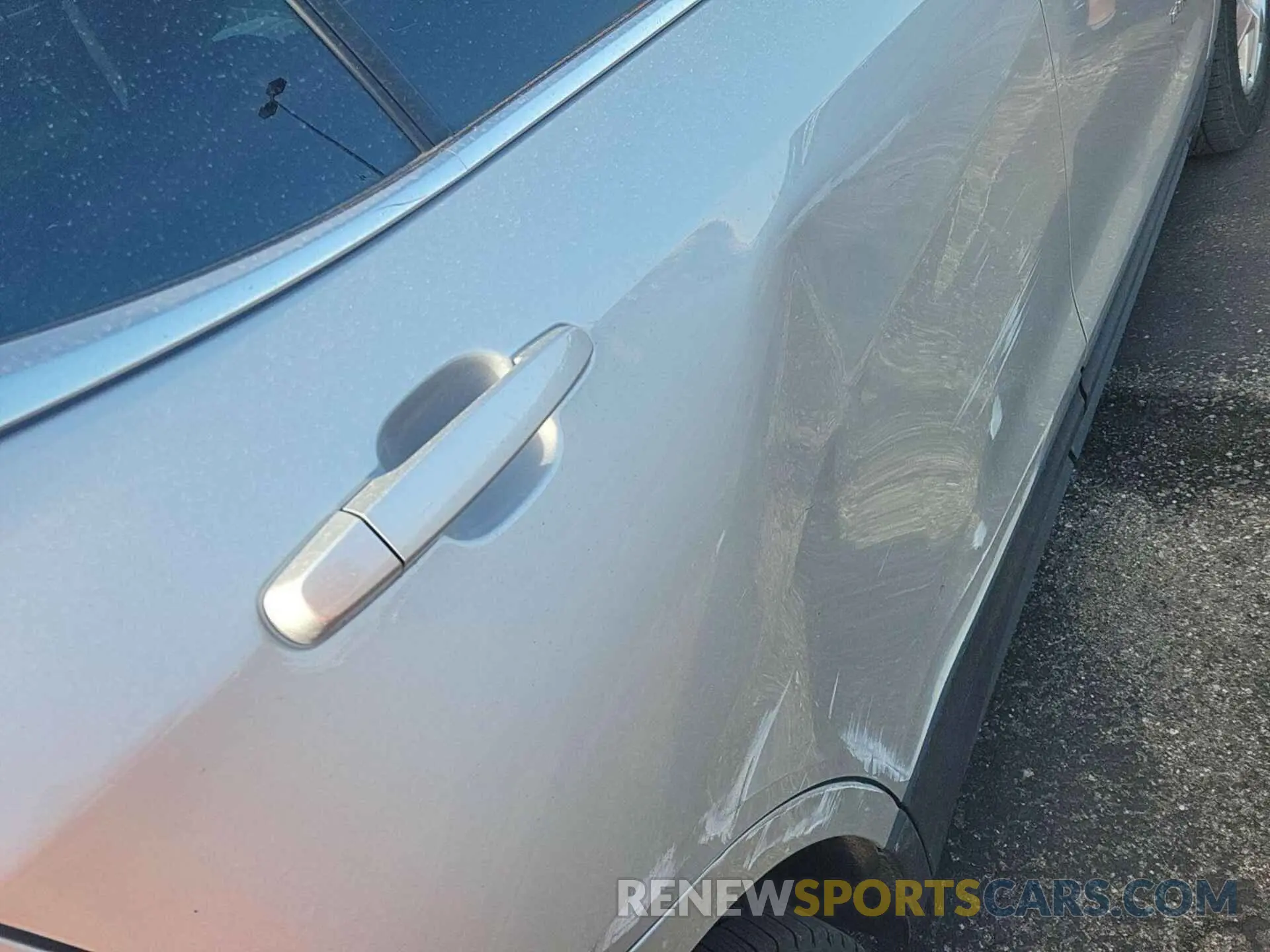 32 Photograph of a damaged car 3GNAXJEVXNL143436 CHEVROLET EQUINOX 2022
