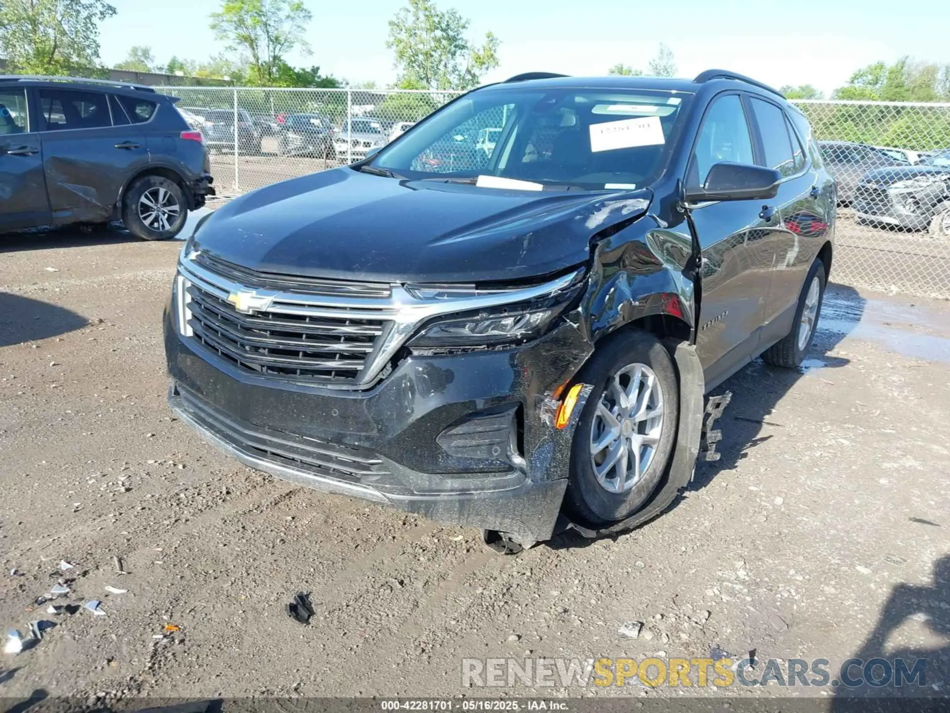 2 Photograph of a damaged car 3GNAXKEV0NL166990 CHEVROLET EQUINOX 2022