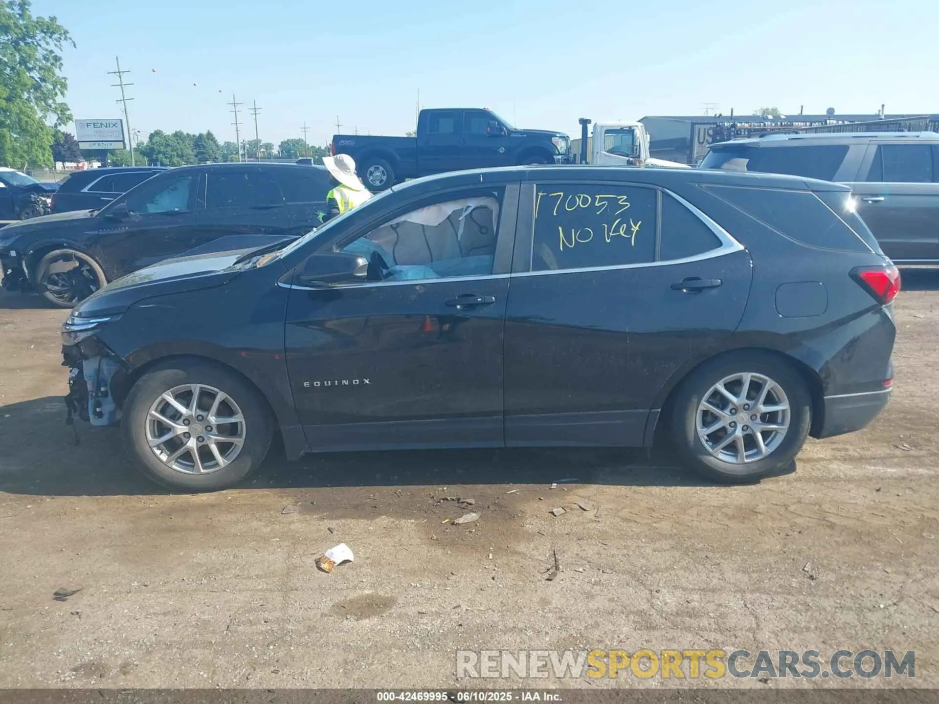 13 Photograph of a damaged car 3GNAXKEV0NL170053 CHEVROLET EQUINOX 2022