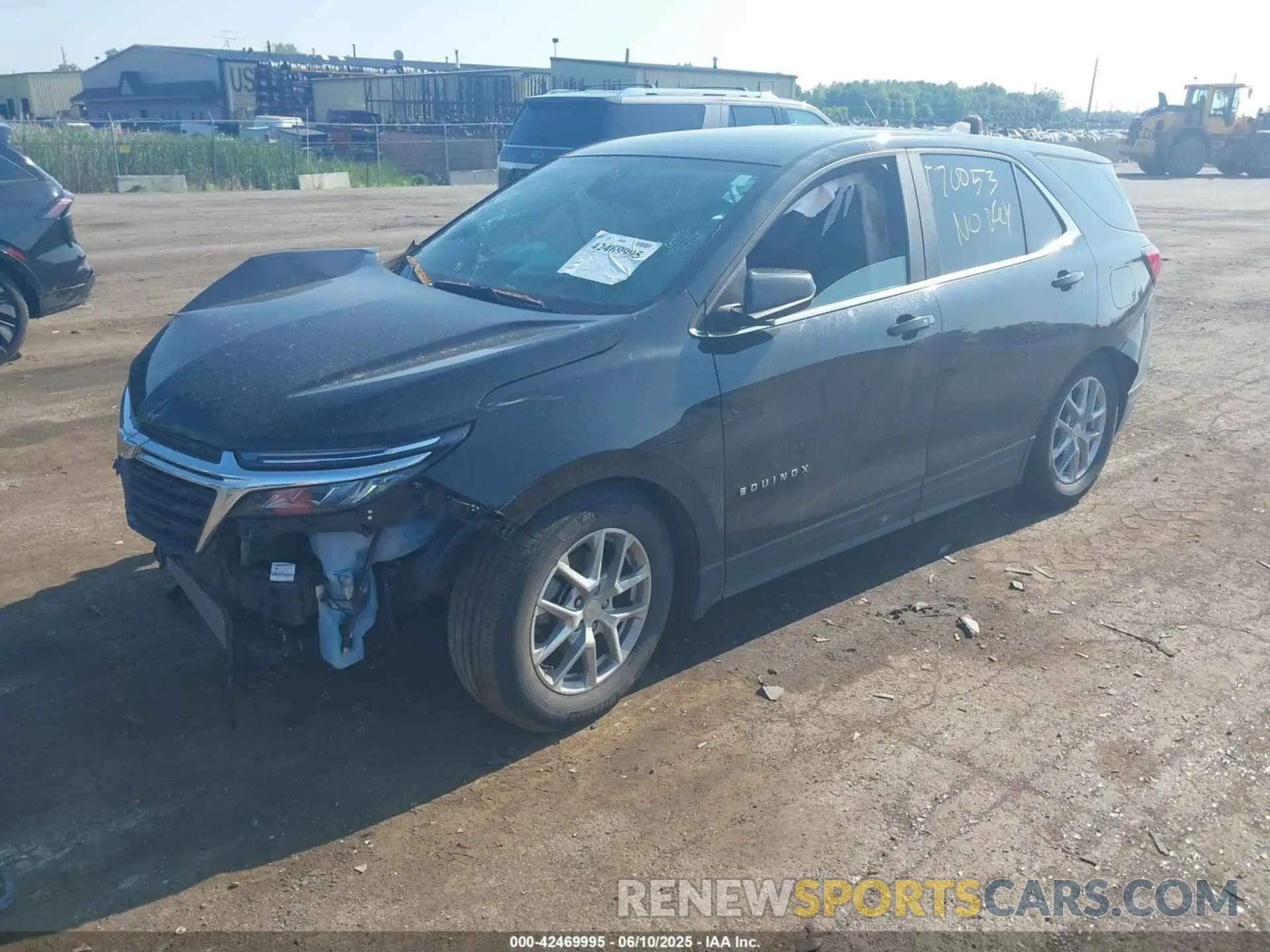 2 Photograph of a damaged car 3GNAXKEV0NL170053 CHEVROLET EQUINOX 2022