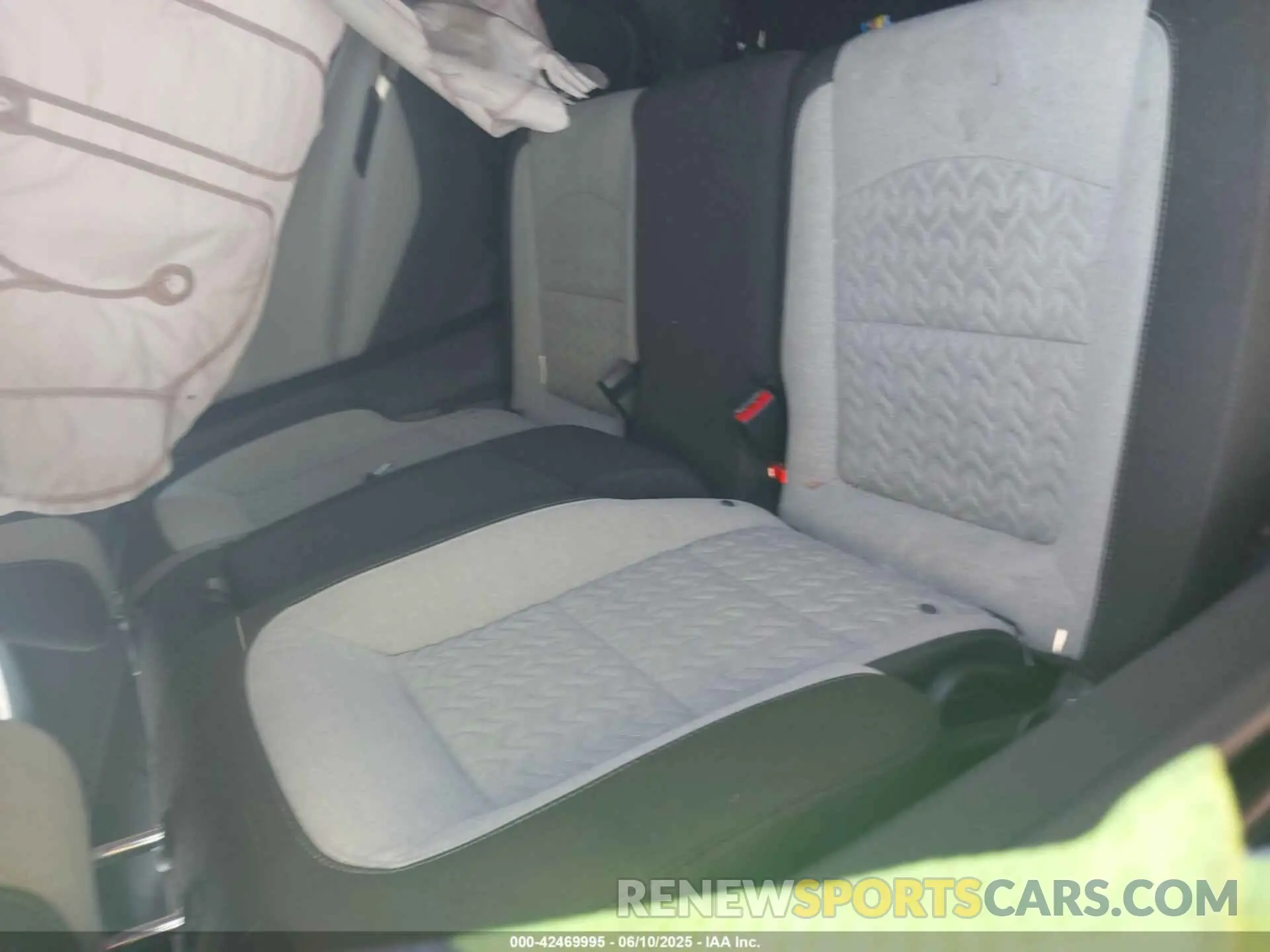 8 Photograph of a damaged car 3GNAXKEV0NL170053 CHEVROLET EQUINOX 2022