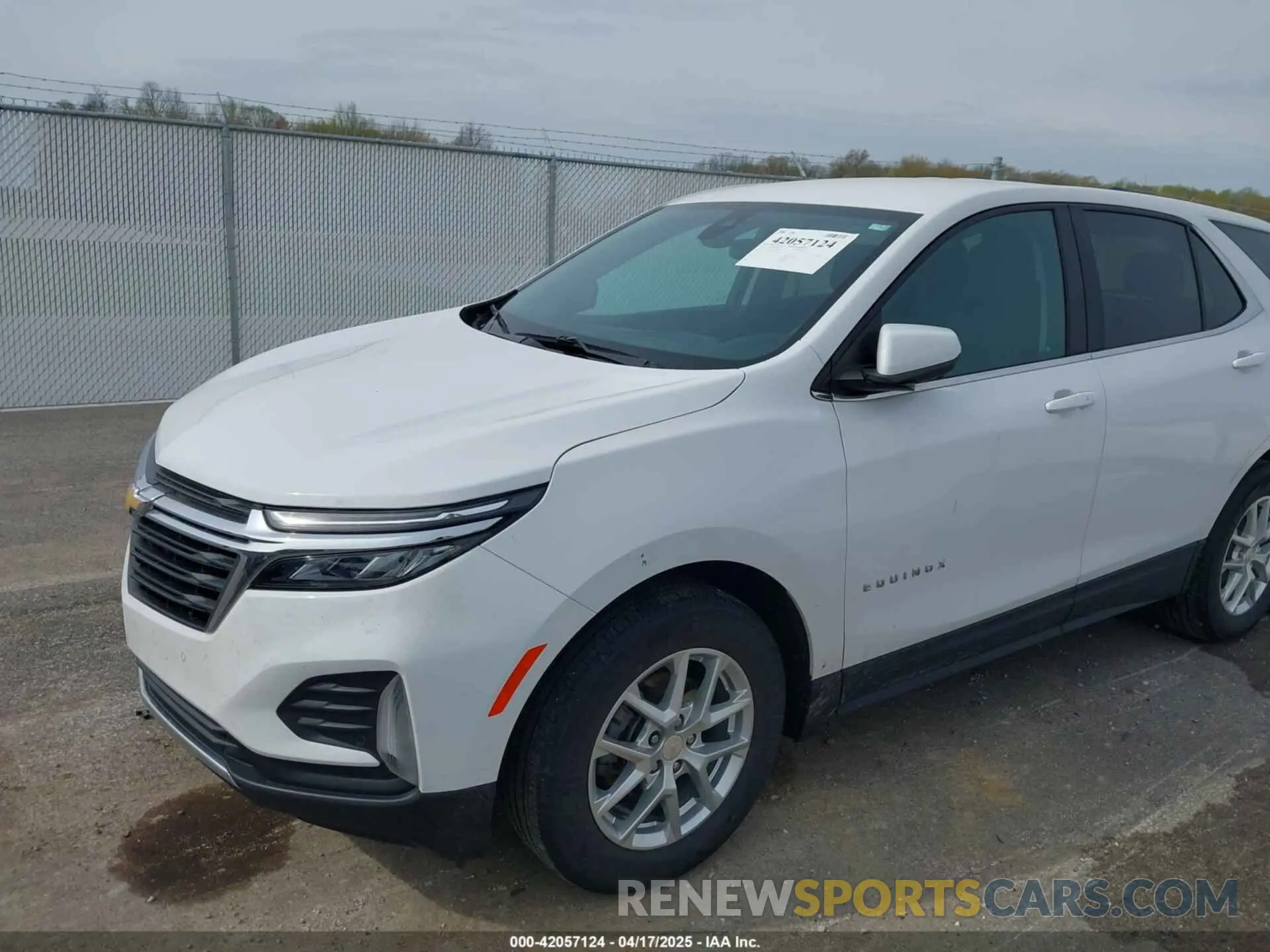 6 Photograph of a damaged car 3GNAXKEV0NL204590 CHEVROLET EQUINOX 2022
