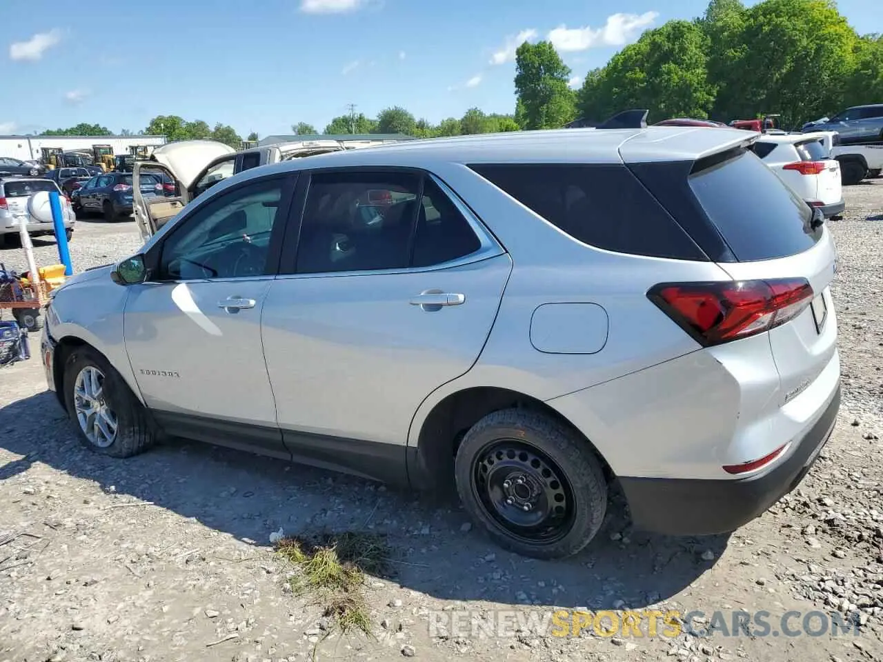 2 Photograph of a damaged car 3GNAXKEV0NL204802 CHEVROLET EQUINOX 2022