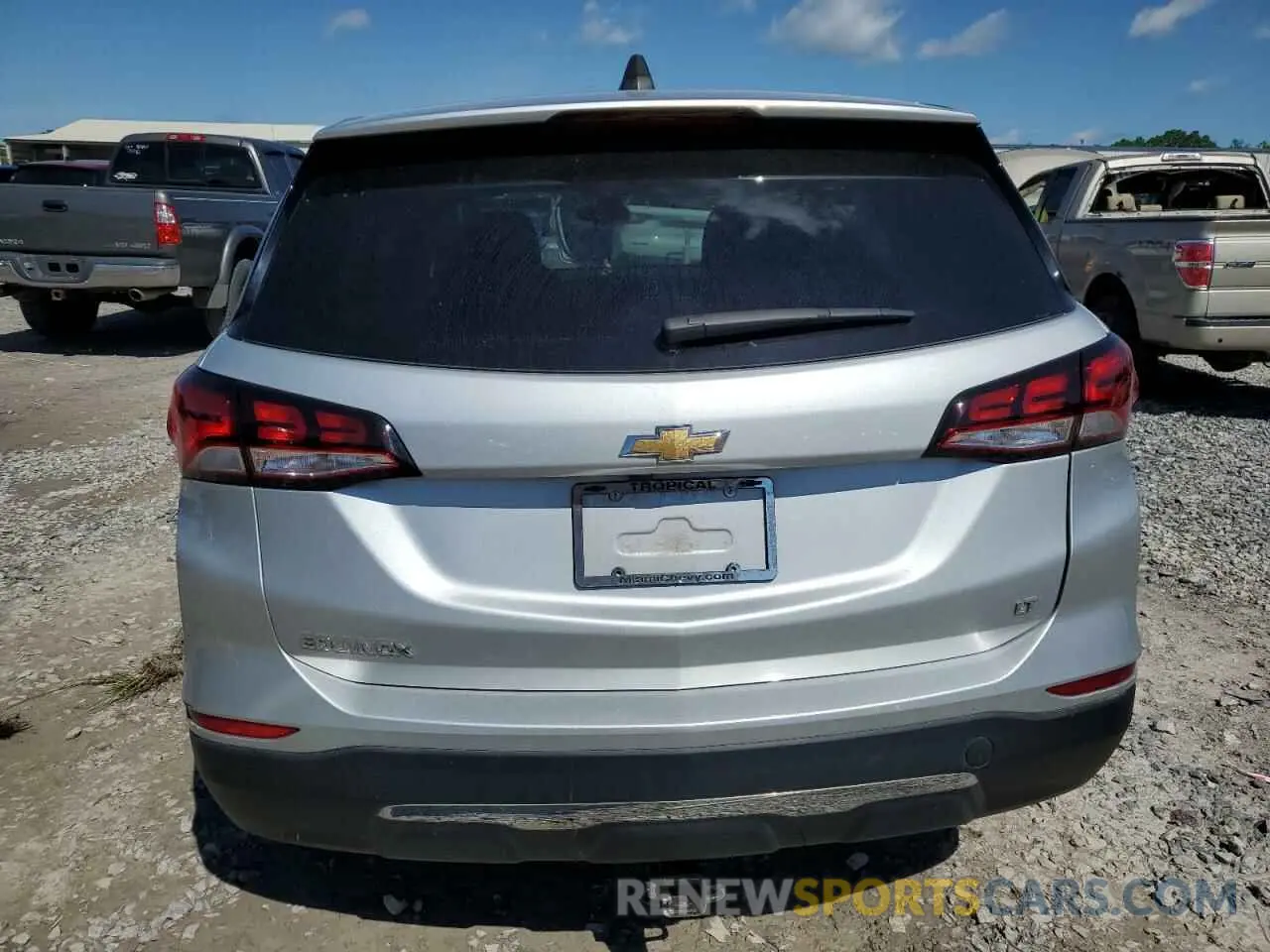 6 Photograph of a damaged car 3GNAXKEV0NL204802 CHEVROLET EQUINOX 2022